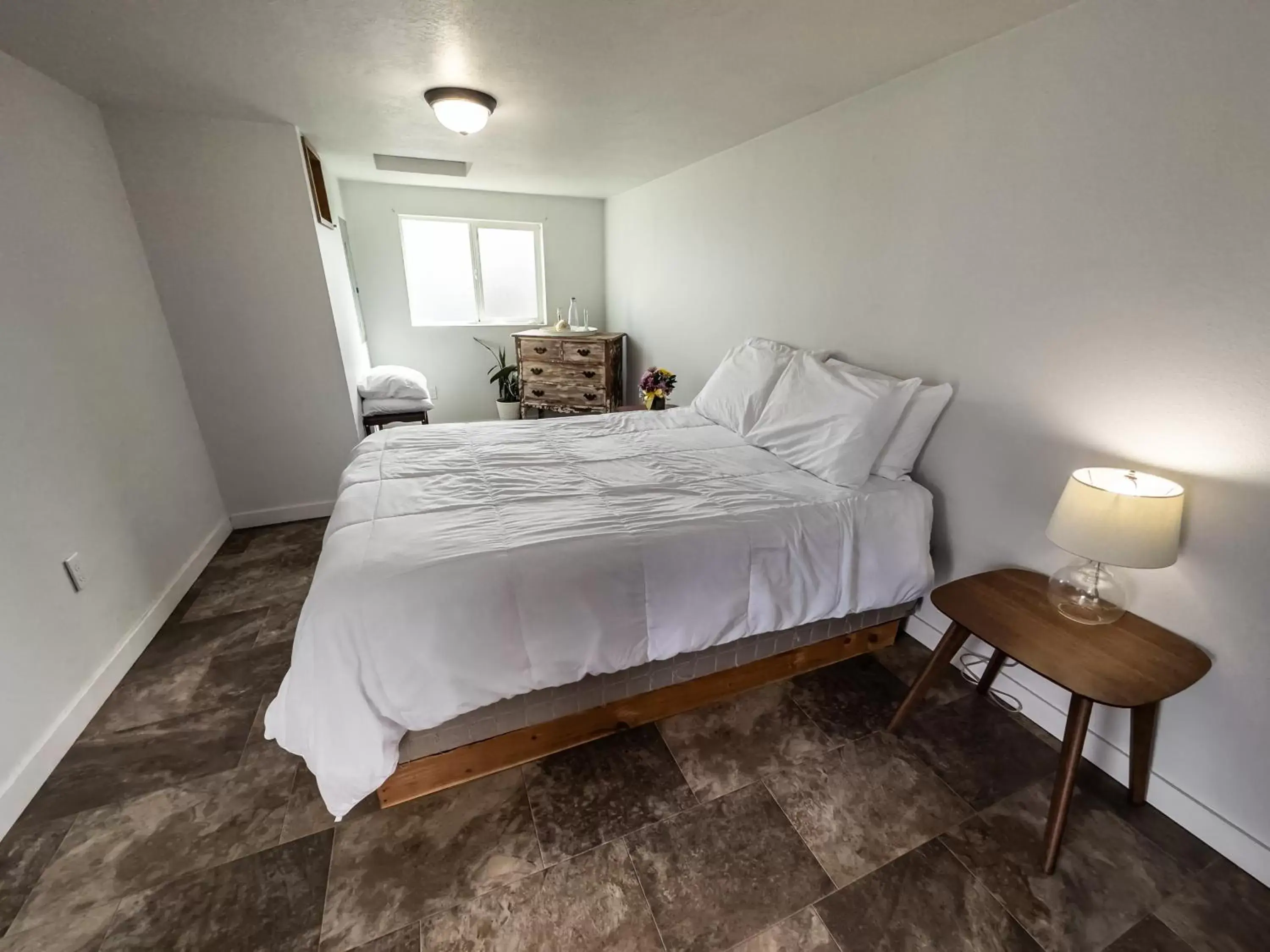 Bedroom, Bed in Terimore Lodging by the Sea