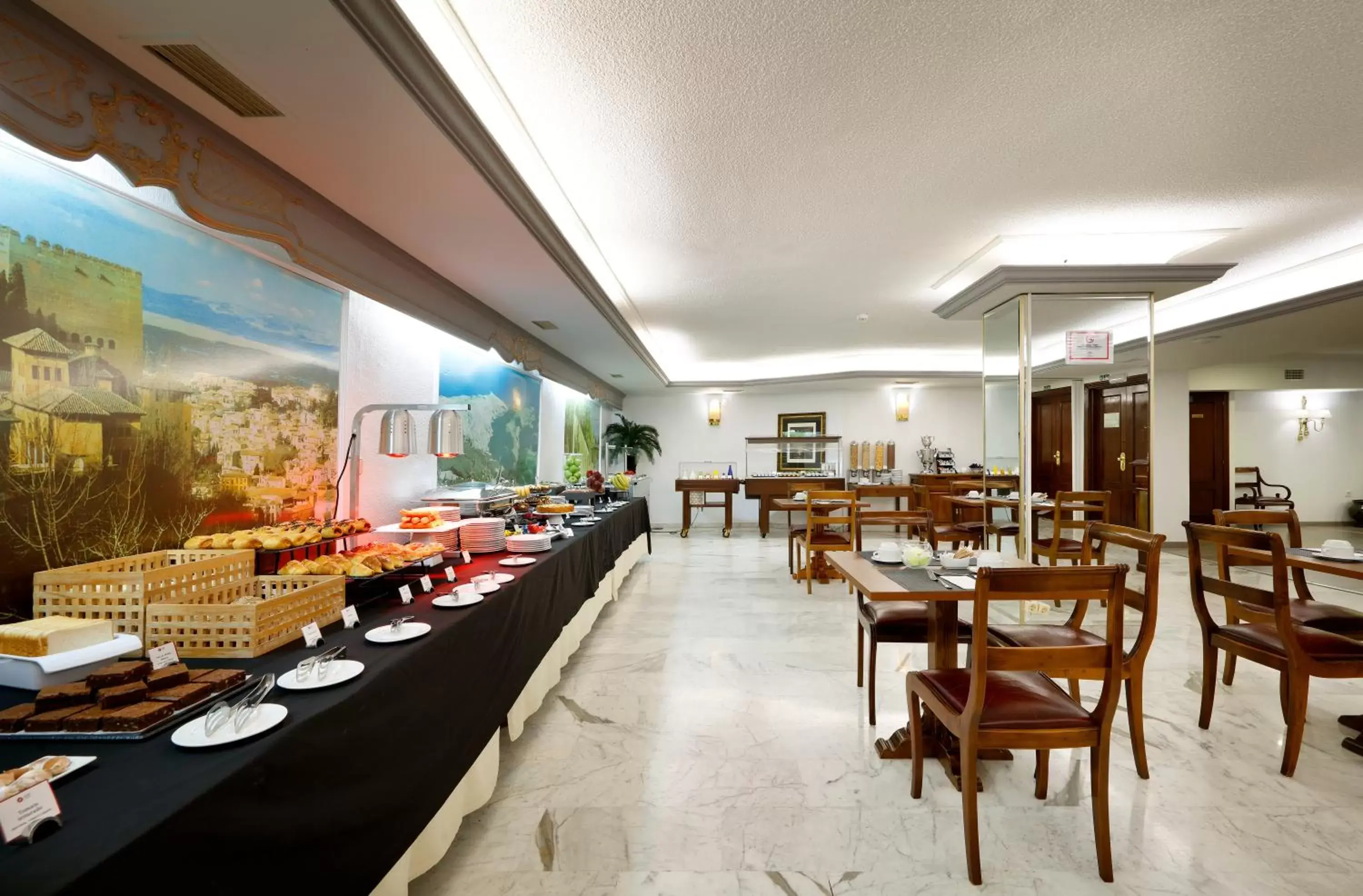 Buffet breakfast, Restaurant/Places to Eat in Exe Triunfo Granada