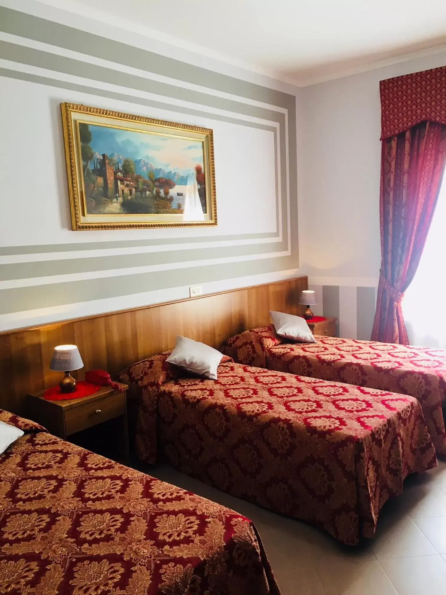 Bed in Hotel Facioni
