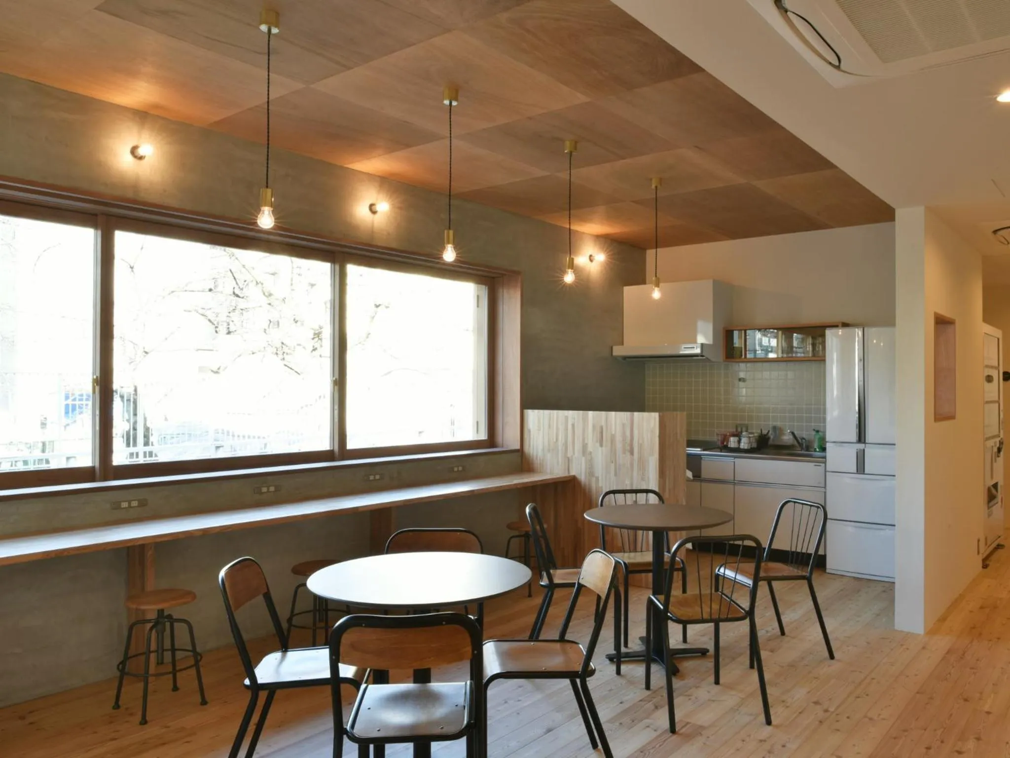 Communal lounge/ TV room in Hostel Mitsuwaya Osaka