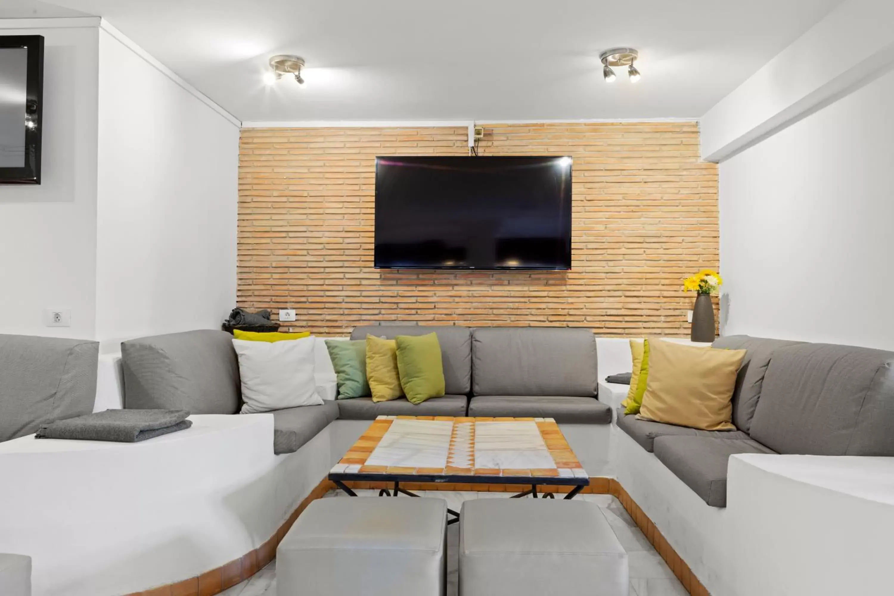 Lounge or bar, Seating Area in Wyndham Residences Golf del Sur