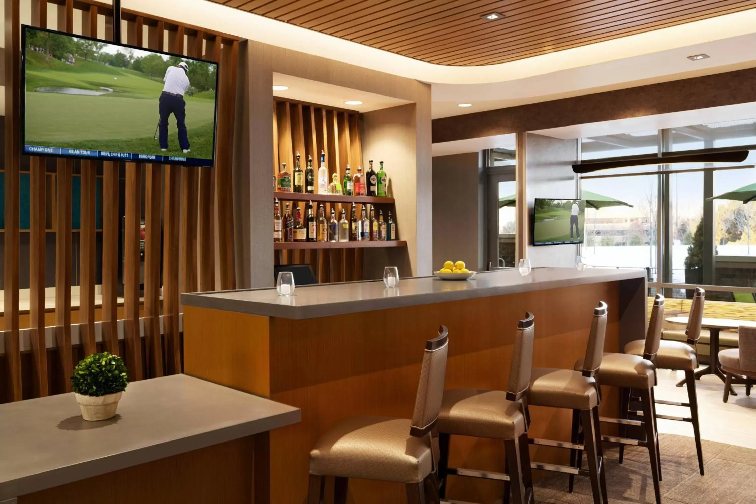 Lounge or bar, Lounge/Bar in SpringHill Suites by Marriott Allentown Bethlehem/Center Valley
