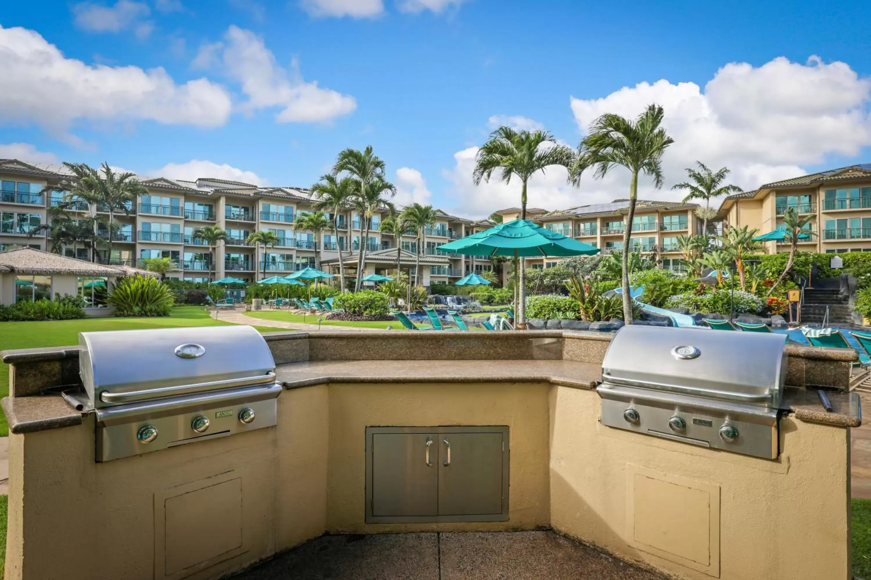 BBQ facilities in Waipouli Beach Resort & Spa Kauai By Outrigger