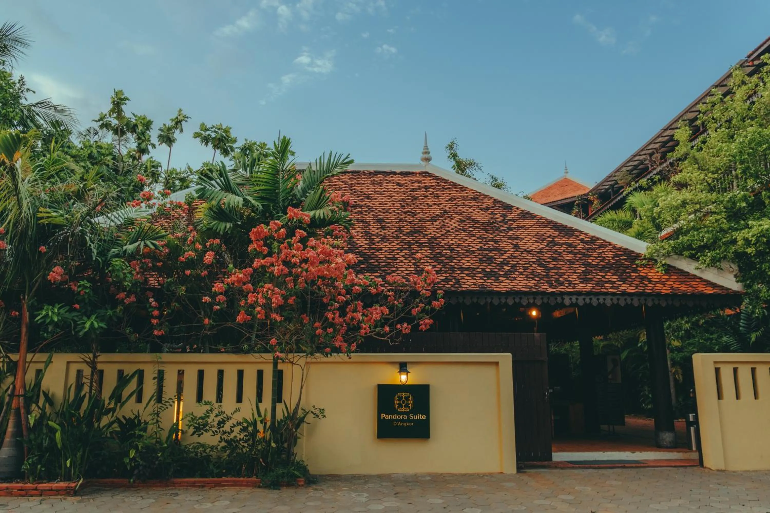 Property logo or sign in Pandora Suite D'Angkor
