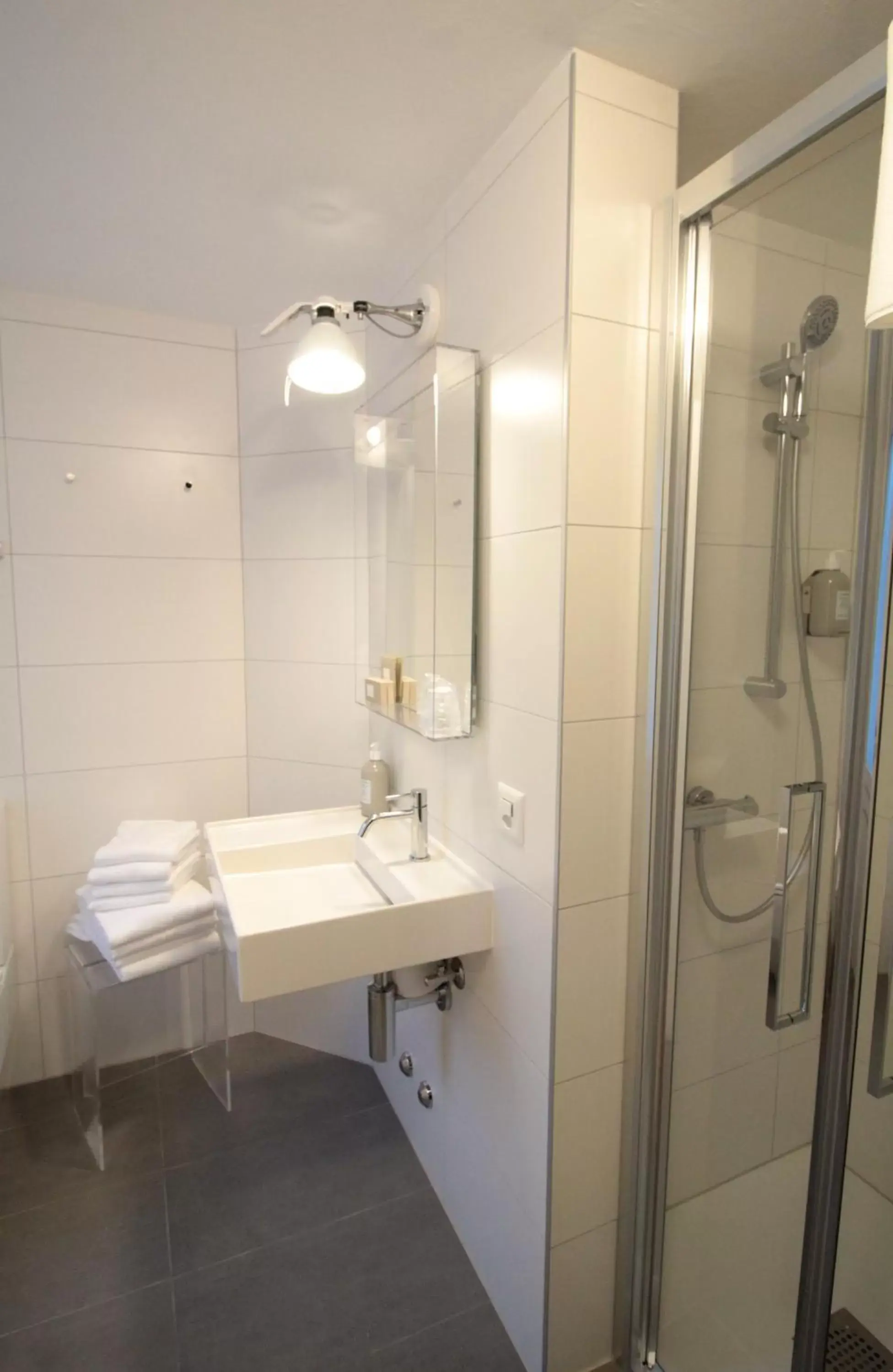 Bathroom in Hotel & Restaurant Forni