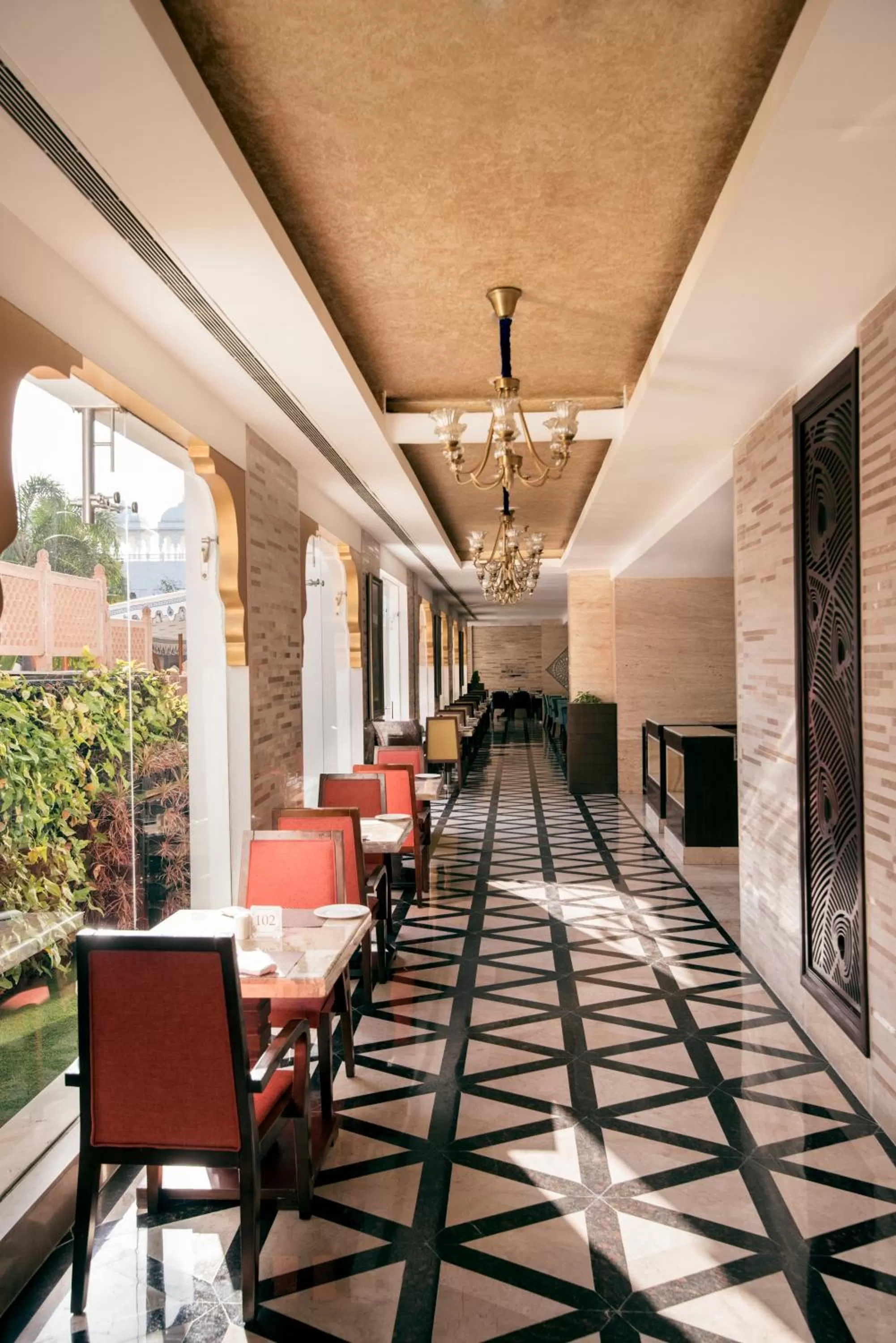 Restaurant/places to eat in Radisson Blu Udaipur Palace Resort & Spa