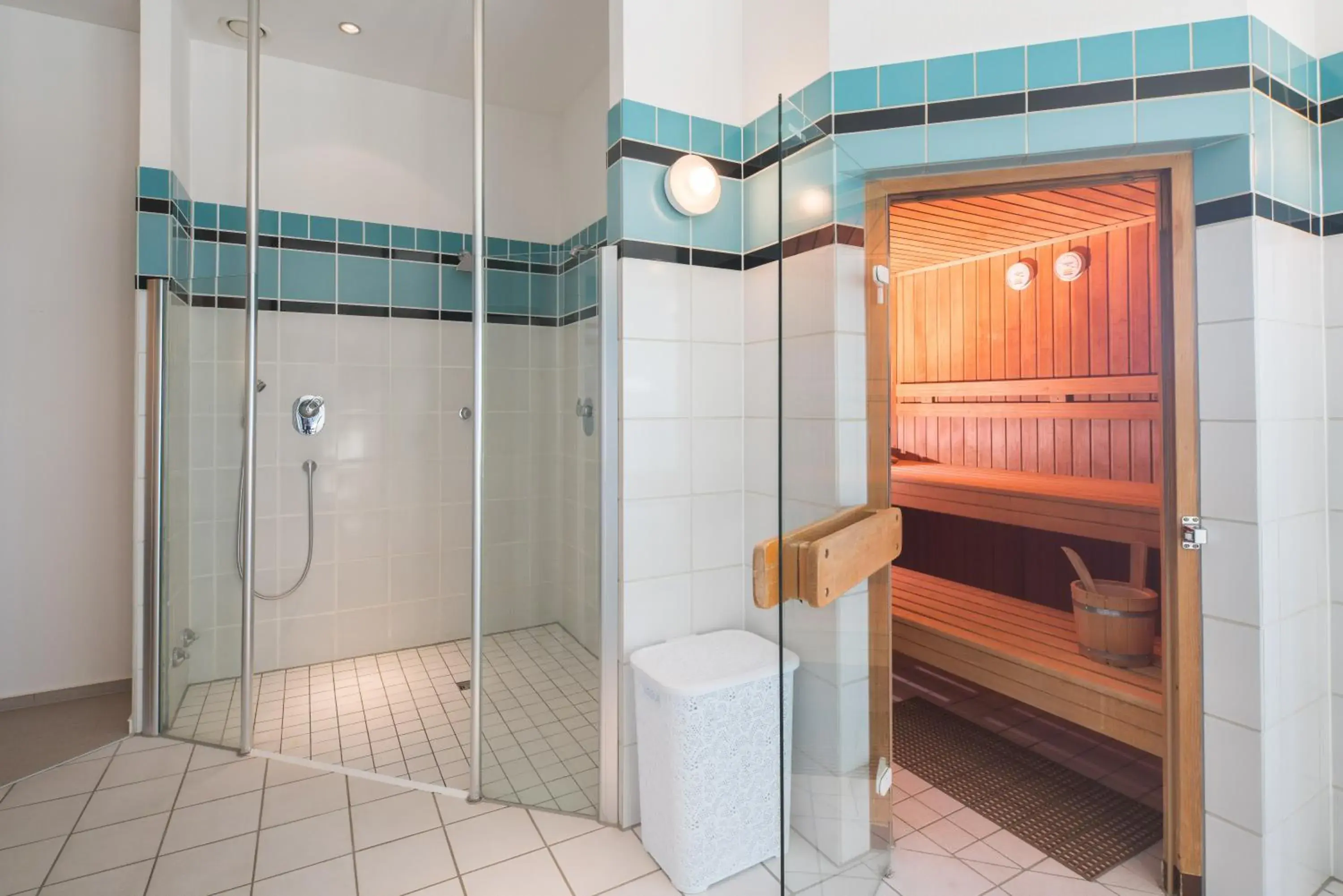 Sauna, Bathroom in Best Western Hotel im Forum Mulheim
