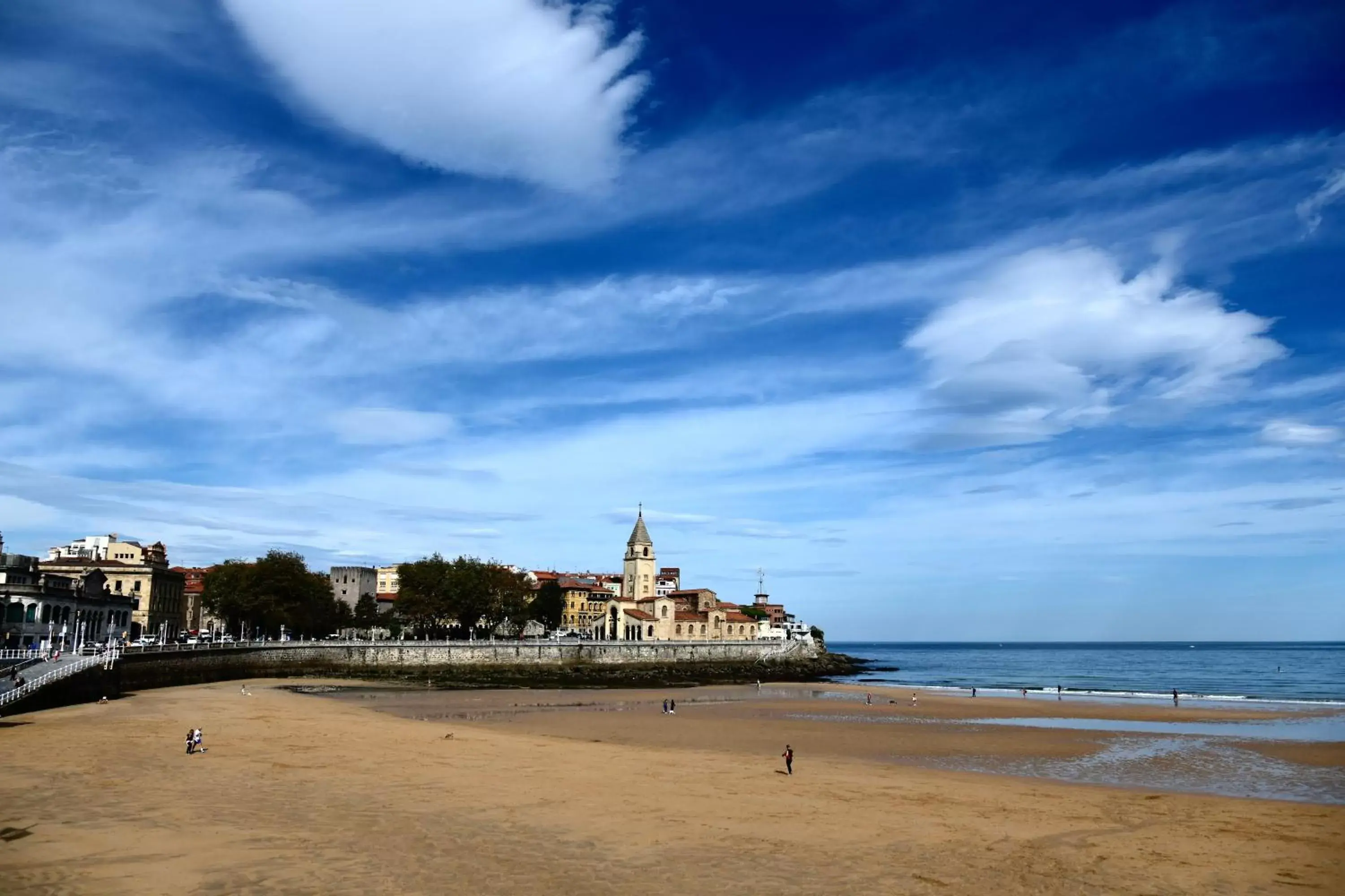 Beach in Hotel Zentral Gijón Rey Pelayo