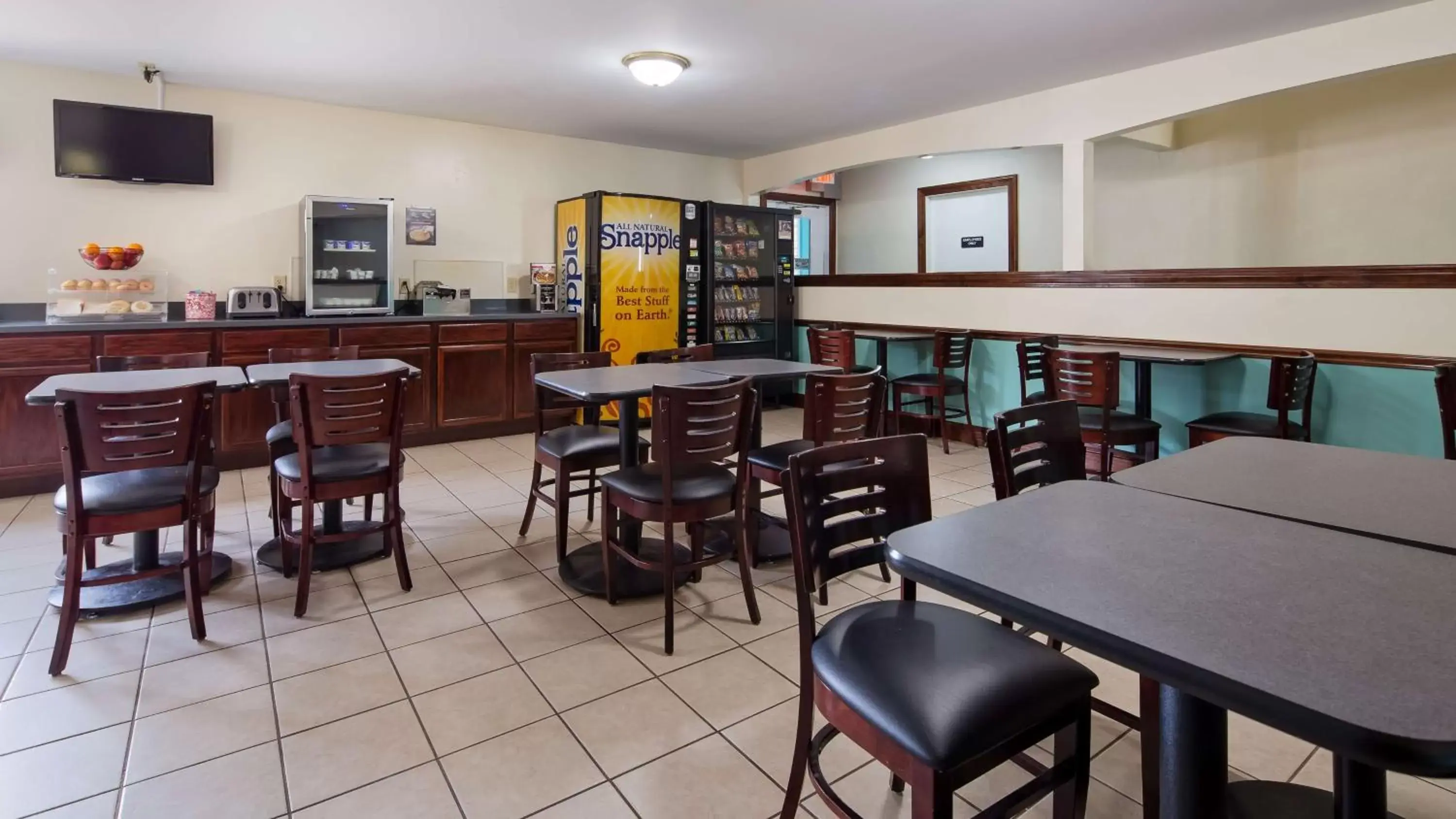 Restaurant/Places to Eat in SureStay Hotel by Best Western Greenville