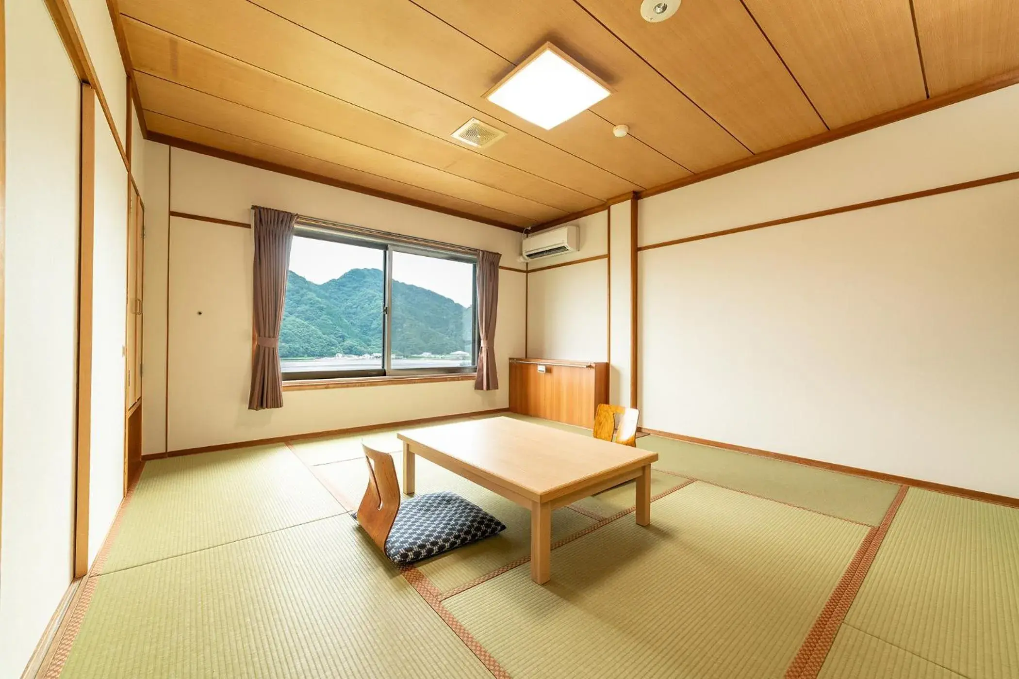 Photo of the whole room in Ooedo Onsen Monogatari Kinosaki