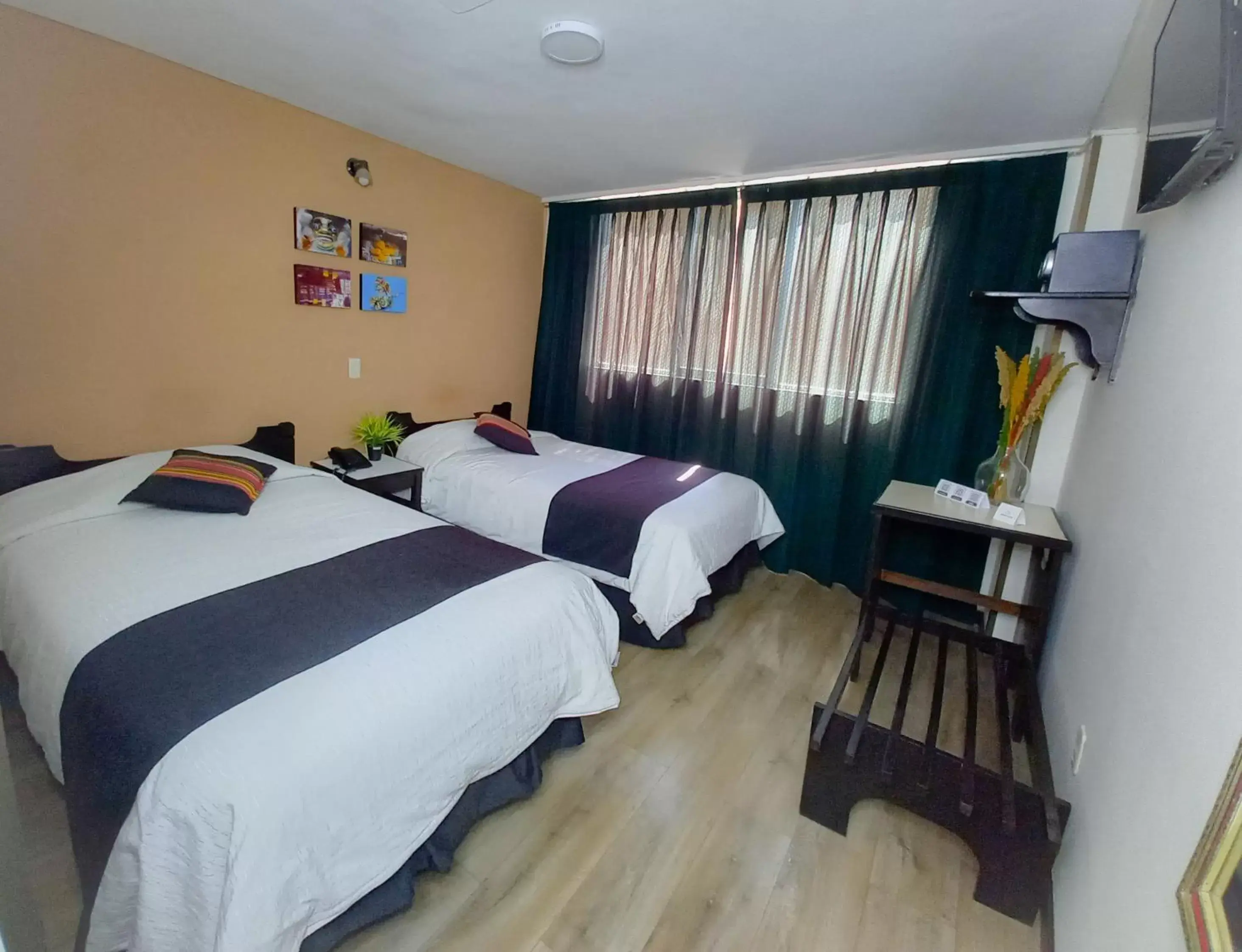 Bedroom in Hotel Sagarnaga