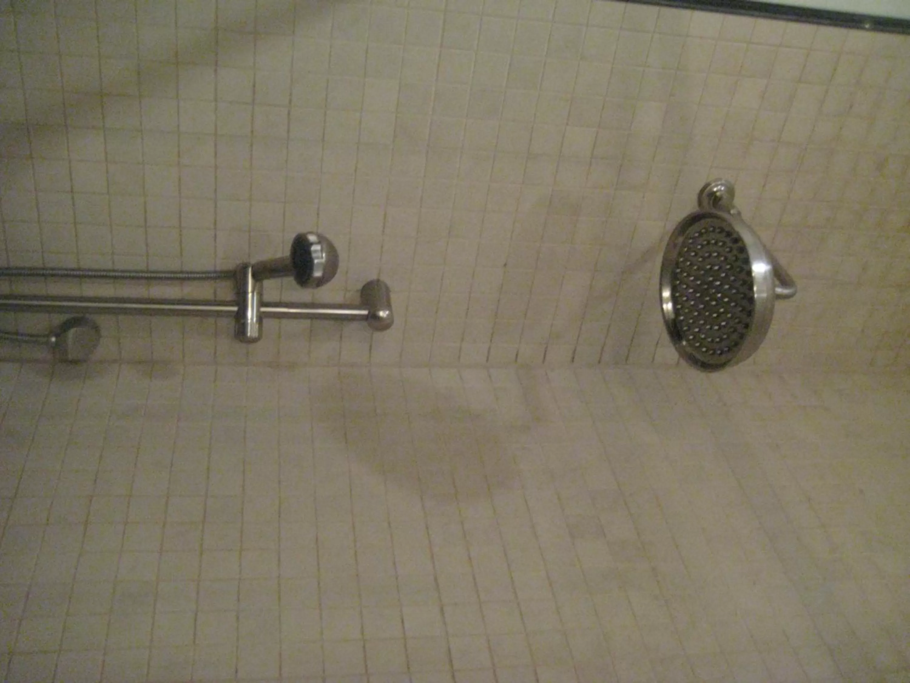 Bathroom in Le Relais Lyonnais