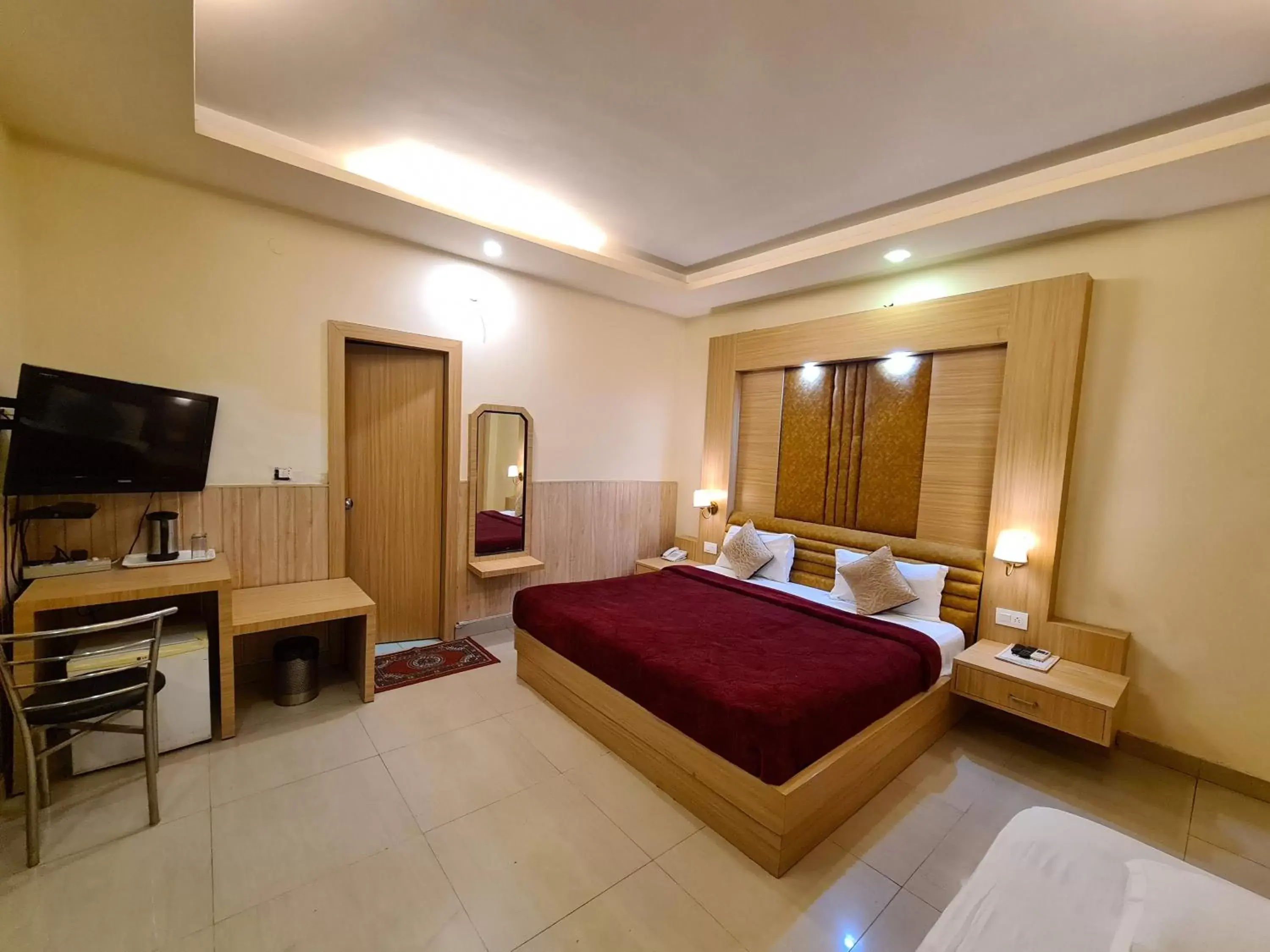 View (from property/room), Bed in Hotel Rajpur Heights