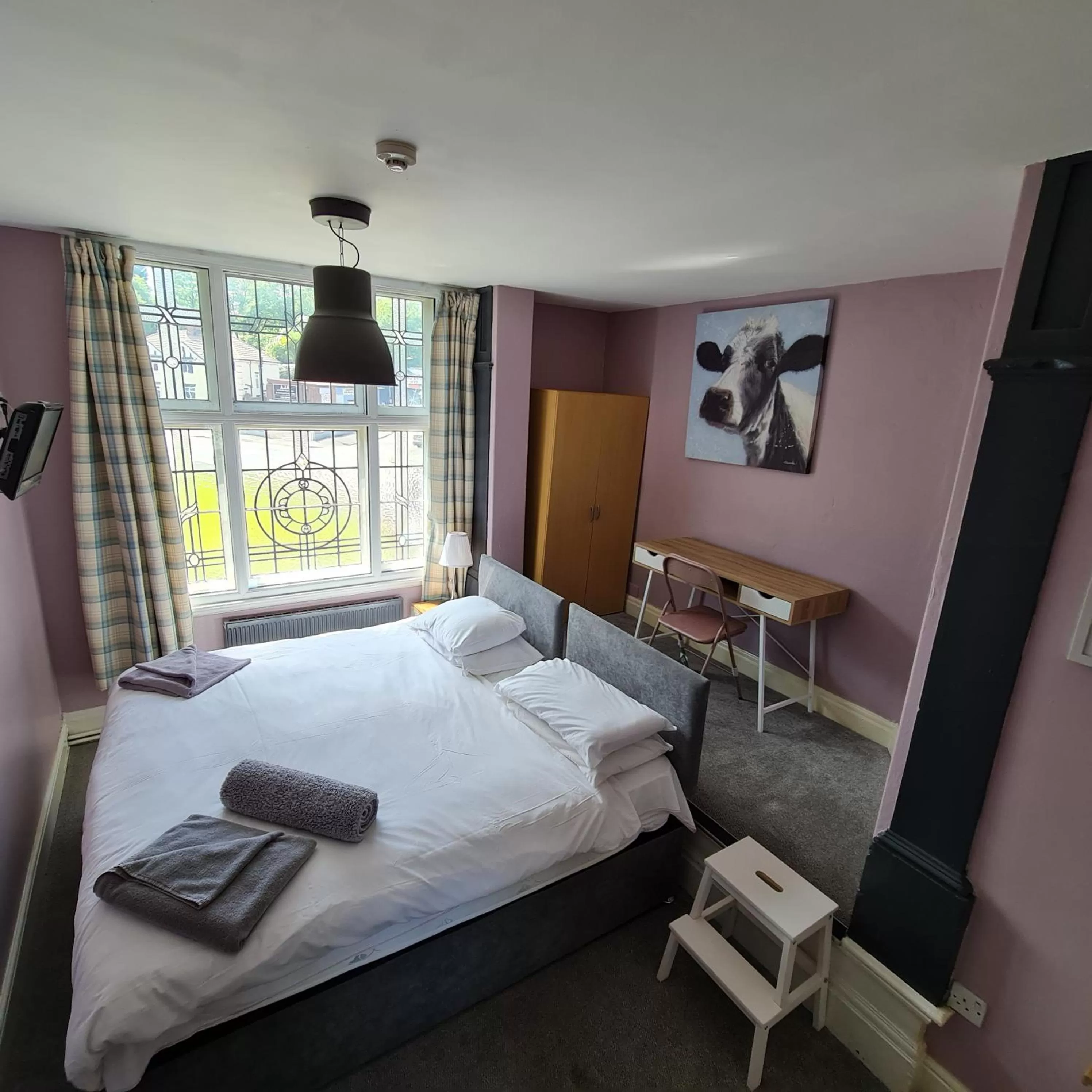 Bed in Mad O'Rourkes Pie Factory