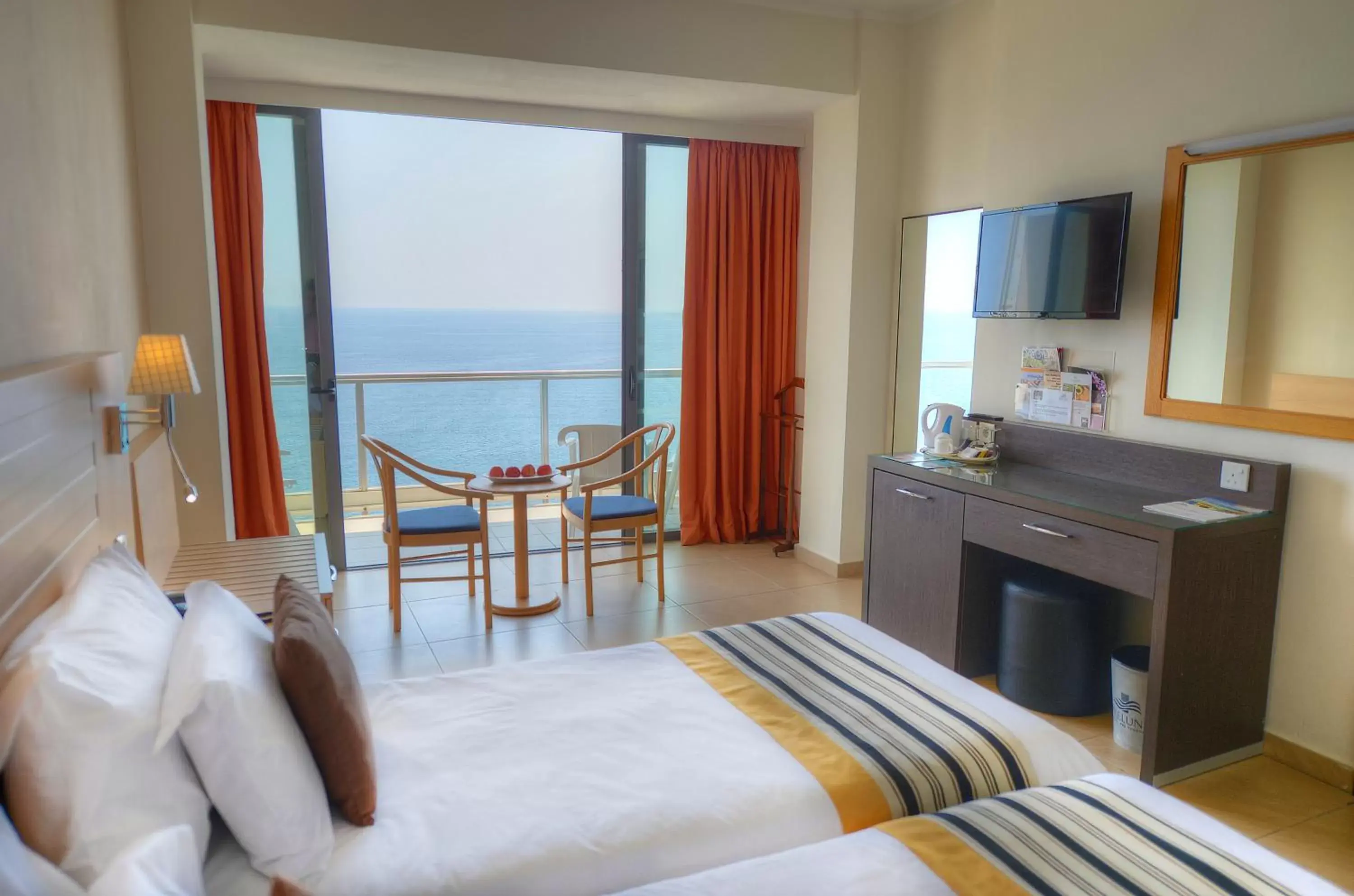 Twin Room with Sea View in The Preluna Hotel