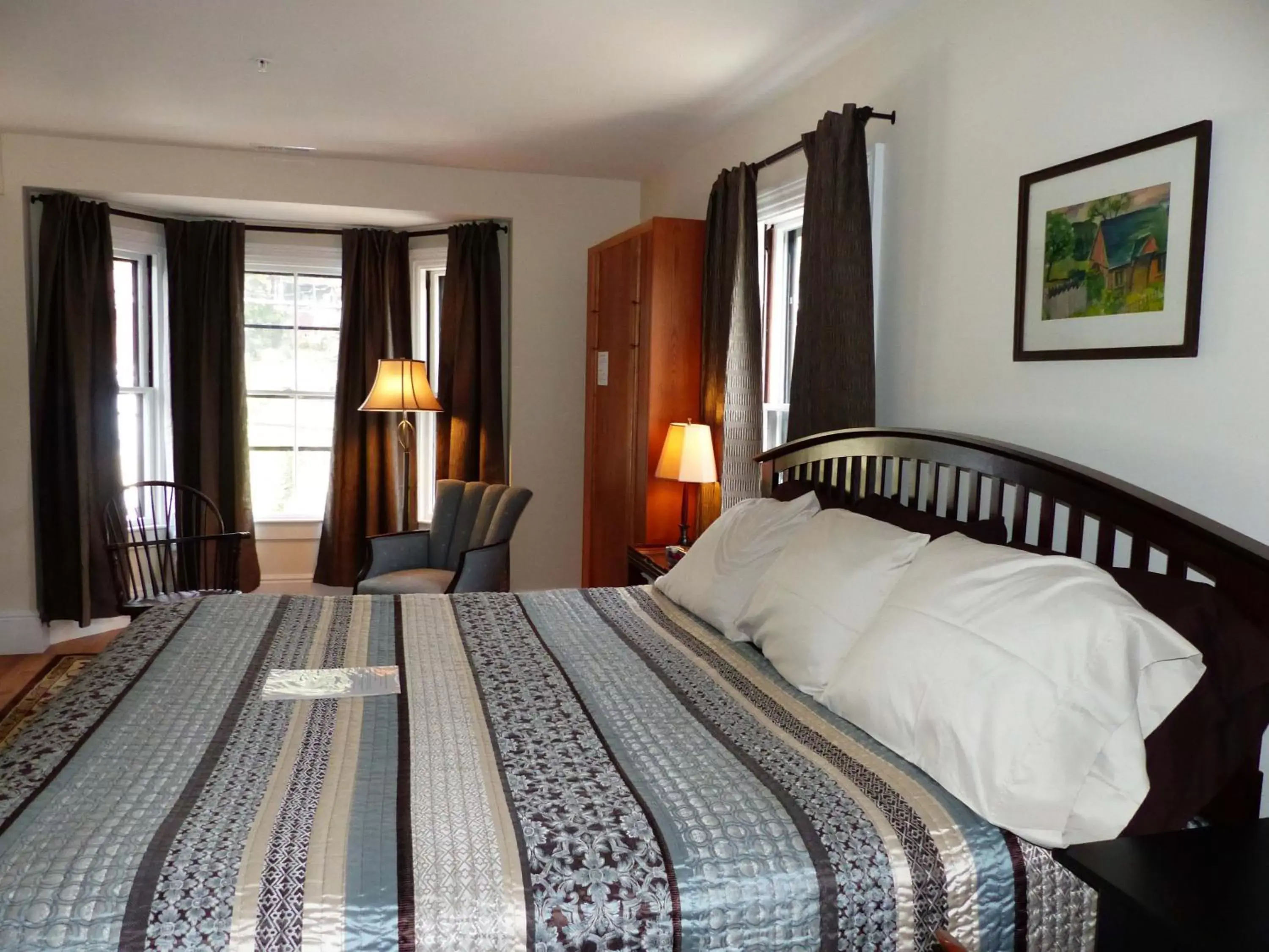 Bedroom, Bed in Davis Square Inn