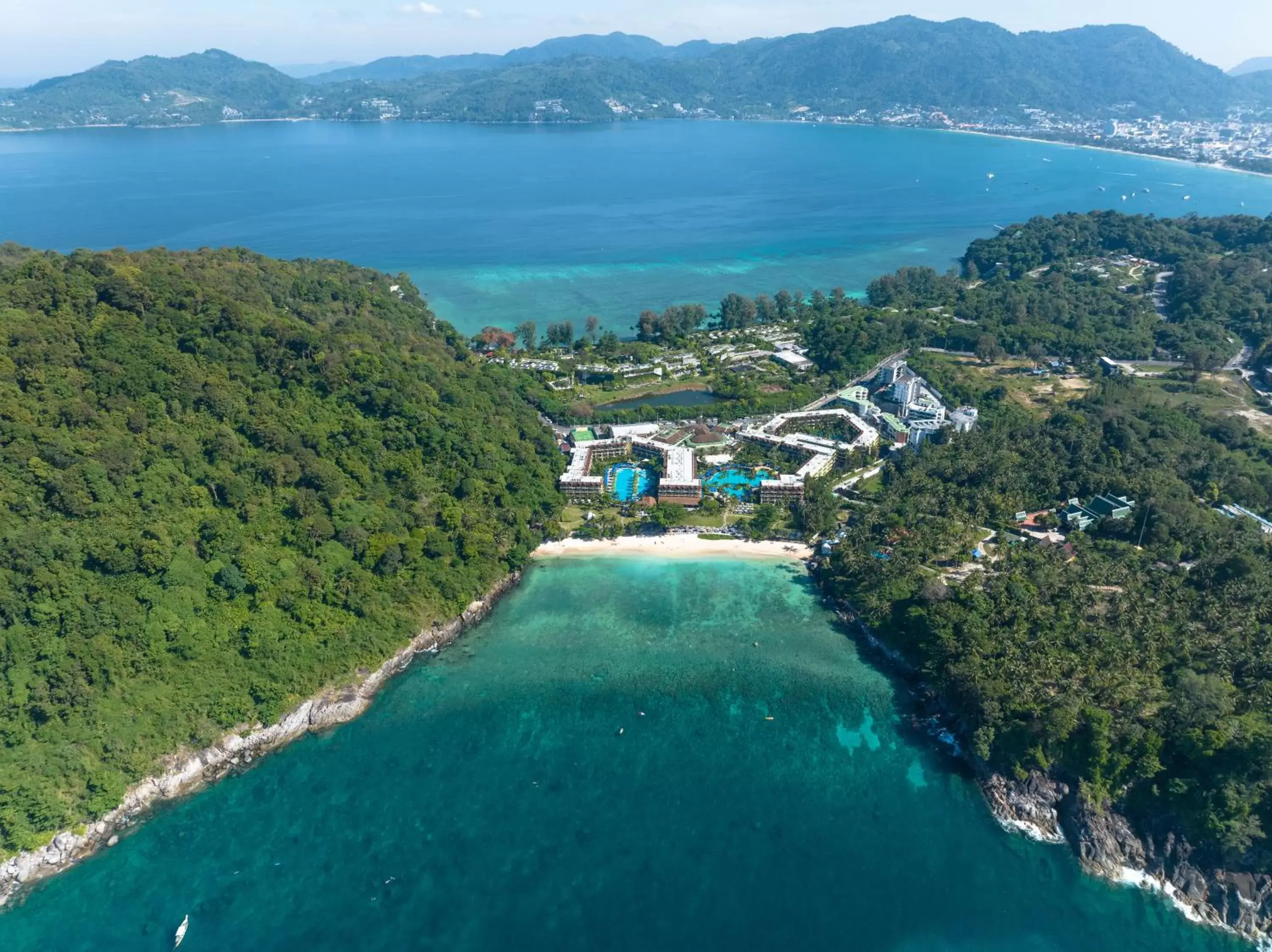 Location, Bird's-eye View in Phuket Marriott Resort & Spa, Merlin Beach