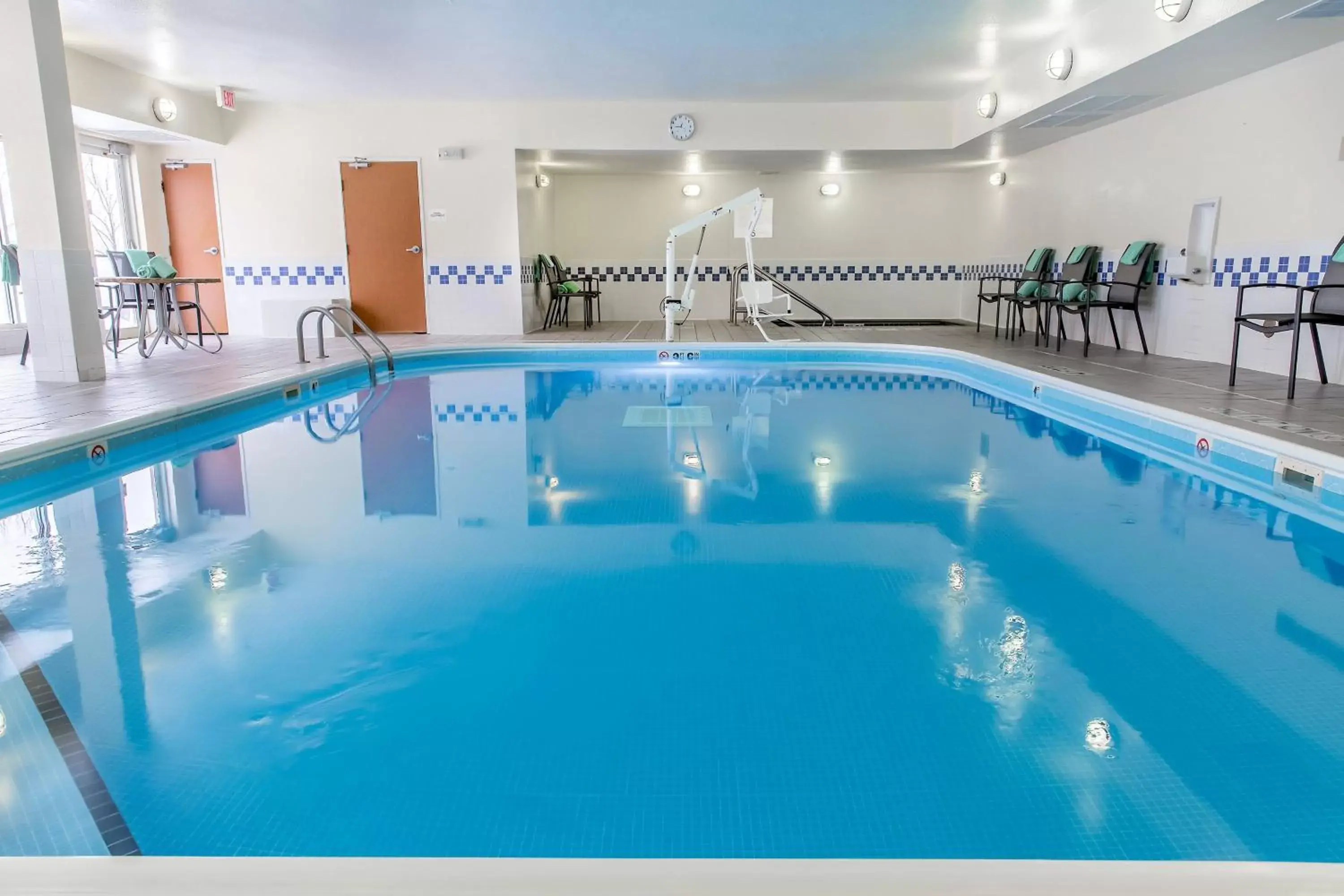 Swimming Pool in Fairfield Inn & Suites Minneapolis Eden Prairie