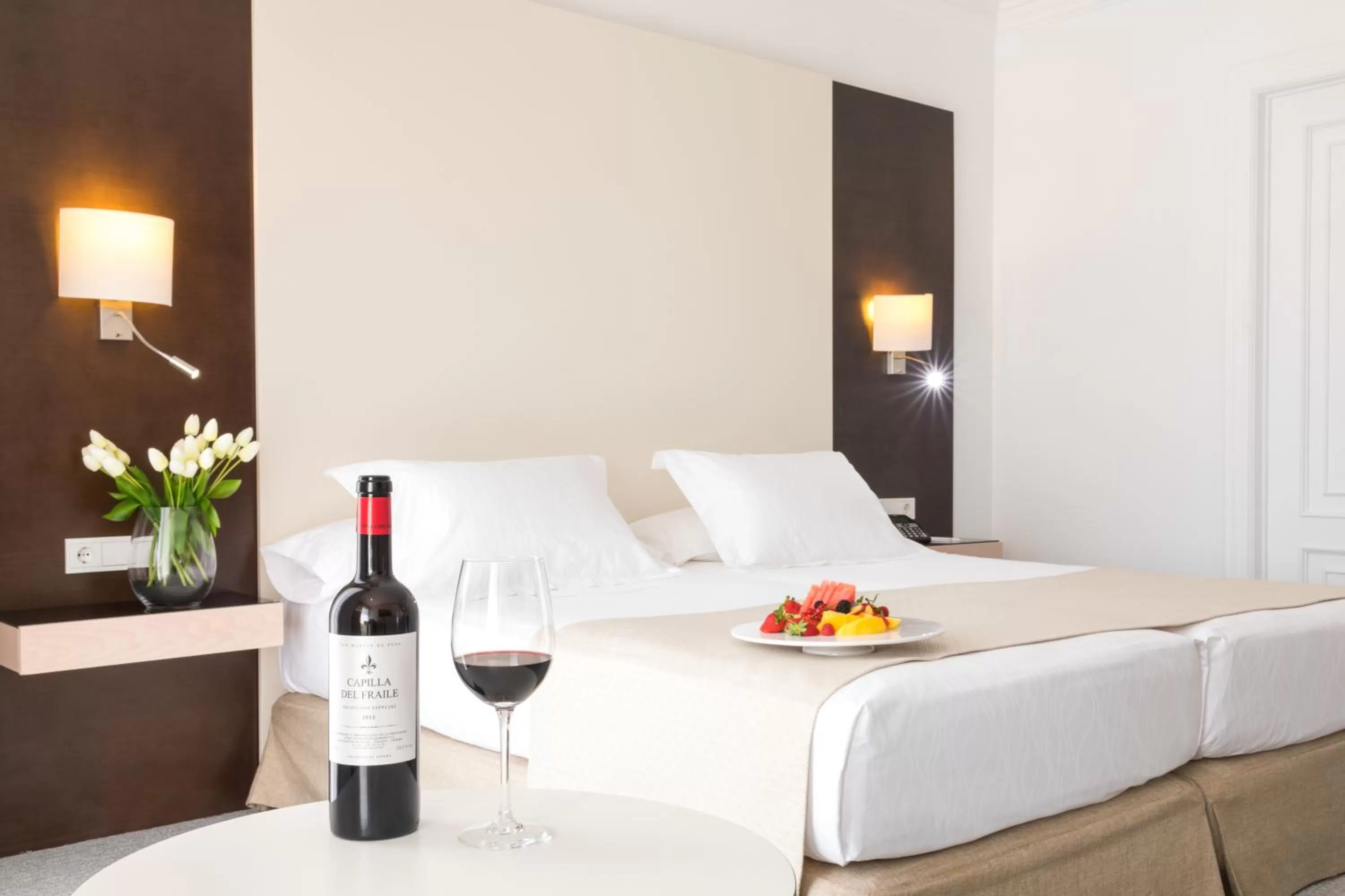 TV and multimedia, Bed in GPRO Valparaiso Palace & Spa