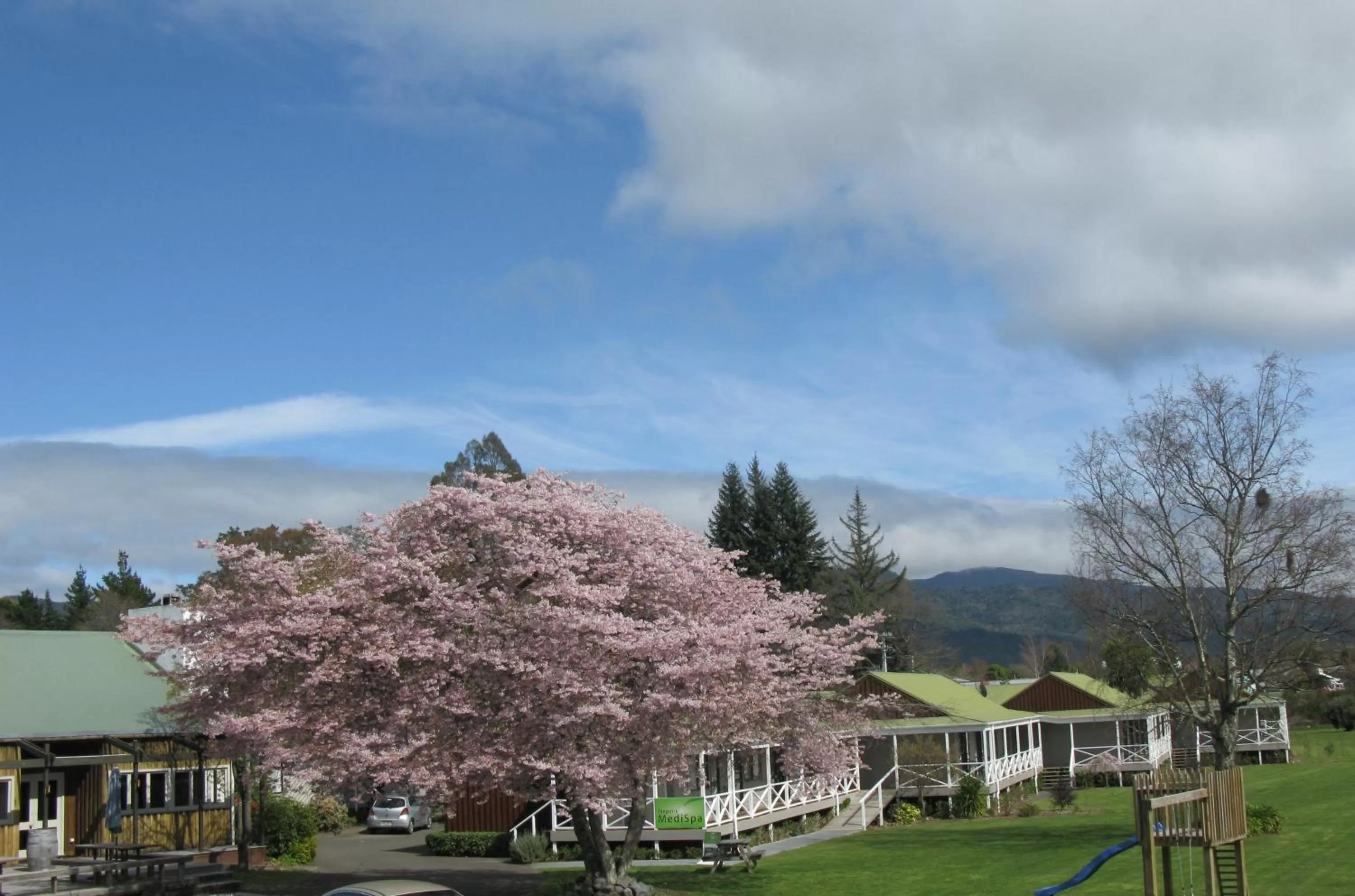 Facade/entrance in Turangi Bridge Motel