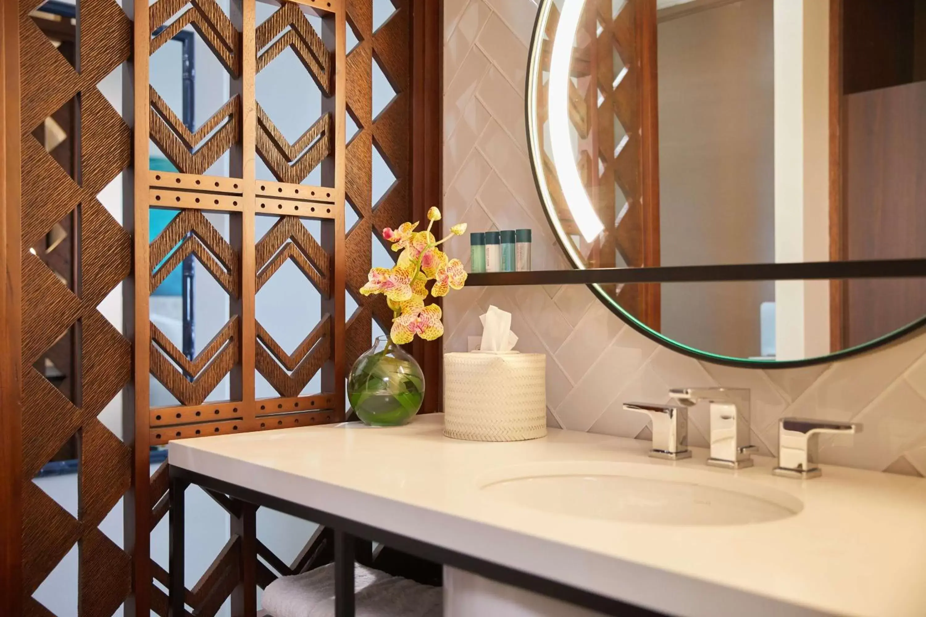 Bathroom in OUTRIGGER Waikiki Beachcomber Hotel