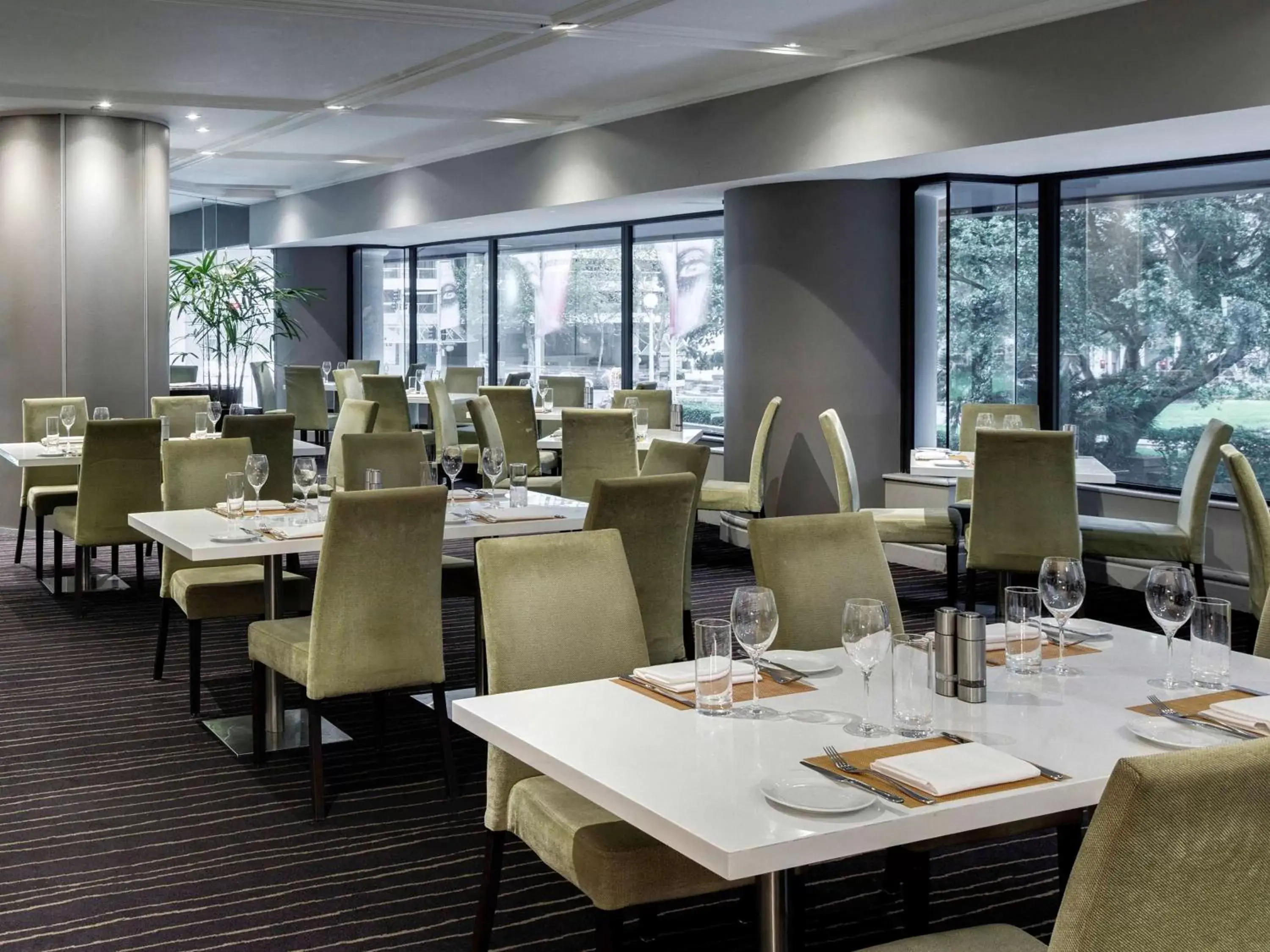 Restaurant/Places to Eat in Pullman Sydney Hyde Park