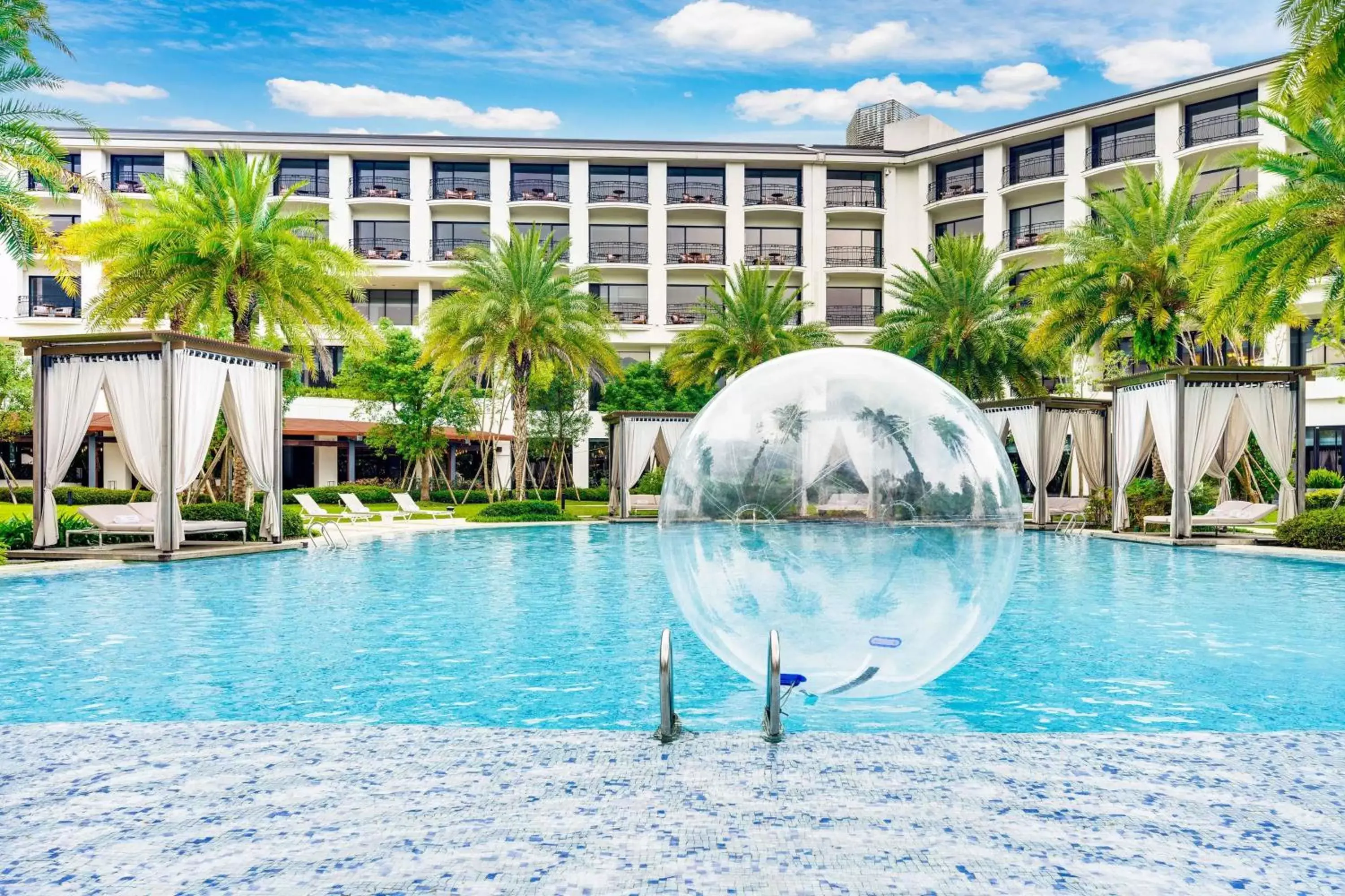 Swimming pool, Property Building in The Westin Tashee Resort, Taoyuan