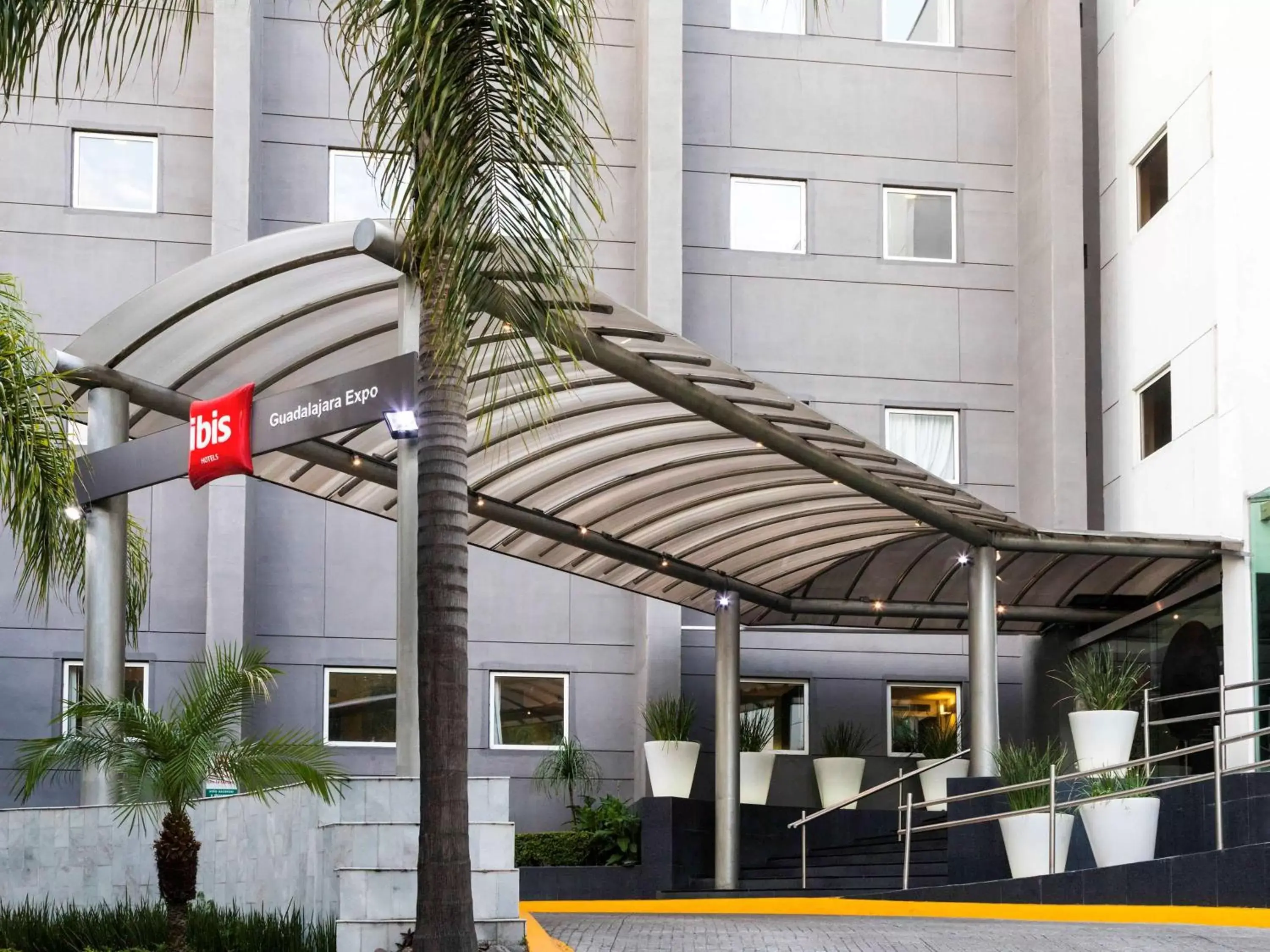 Property Building in Ibis Guadalajara Expo