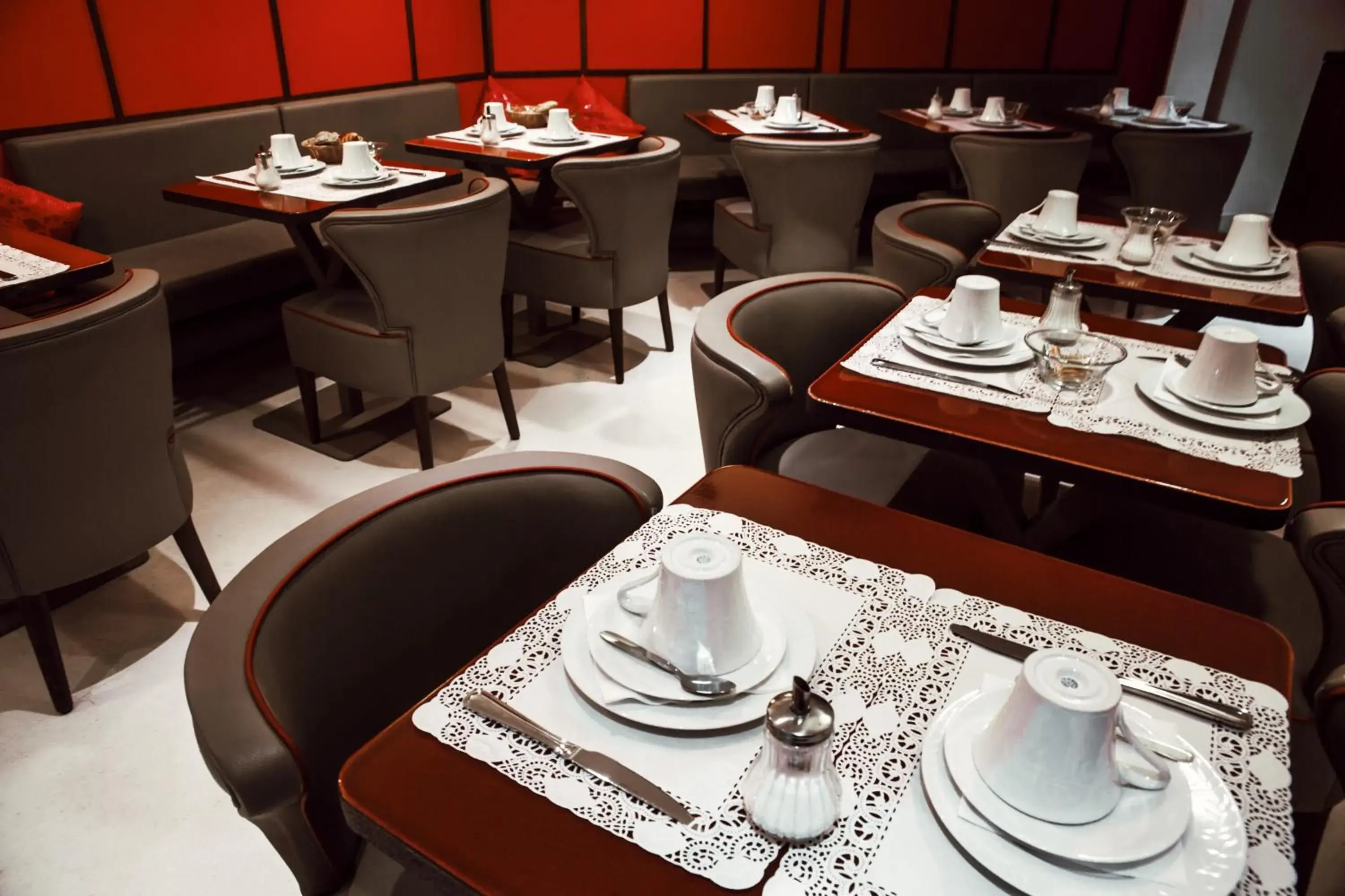 Buffet breakfast, Restaurant/Places to Eat in Arcadie Montparnasse