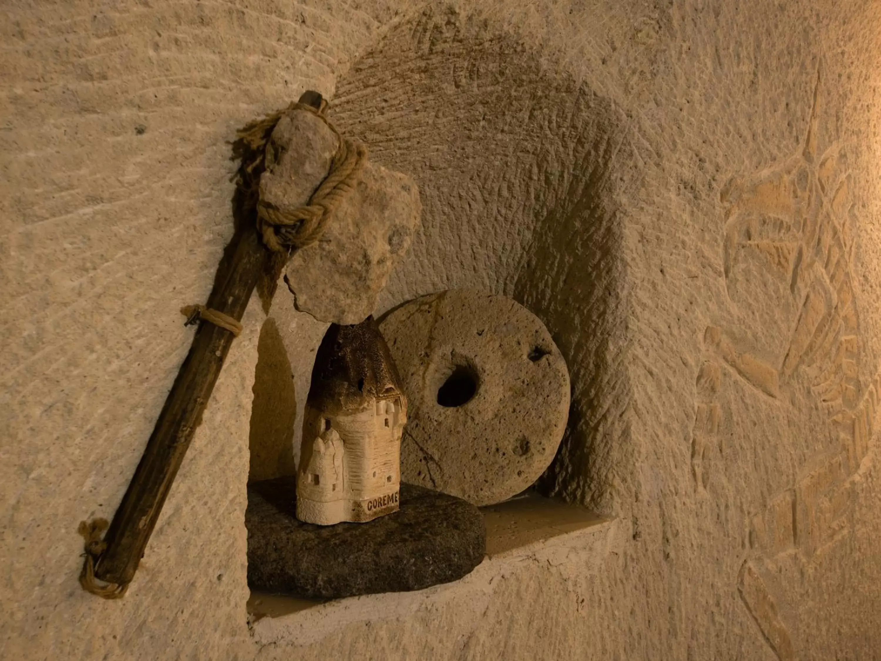 Bed, Other Animals in Elite Cave Suites