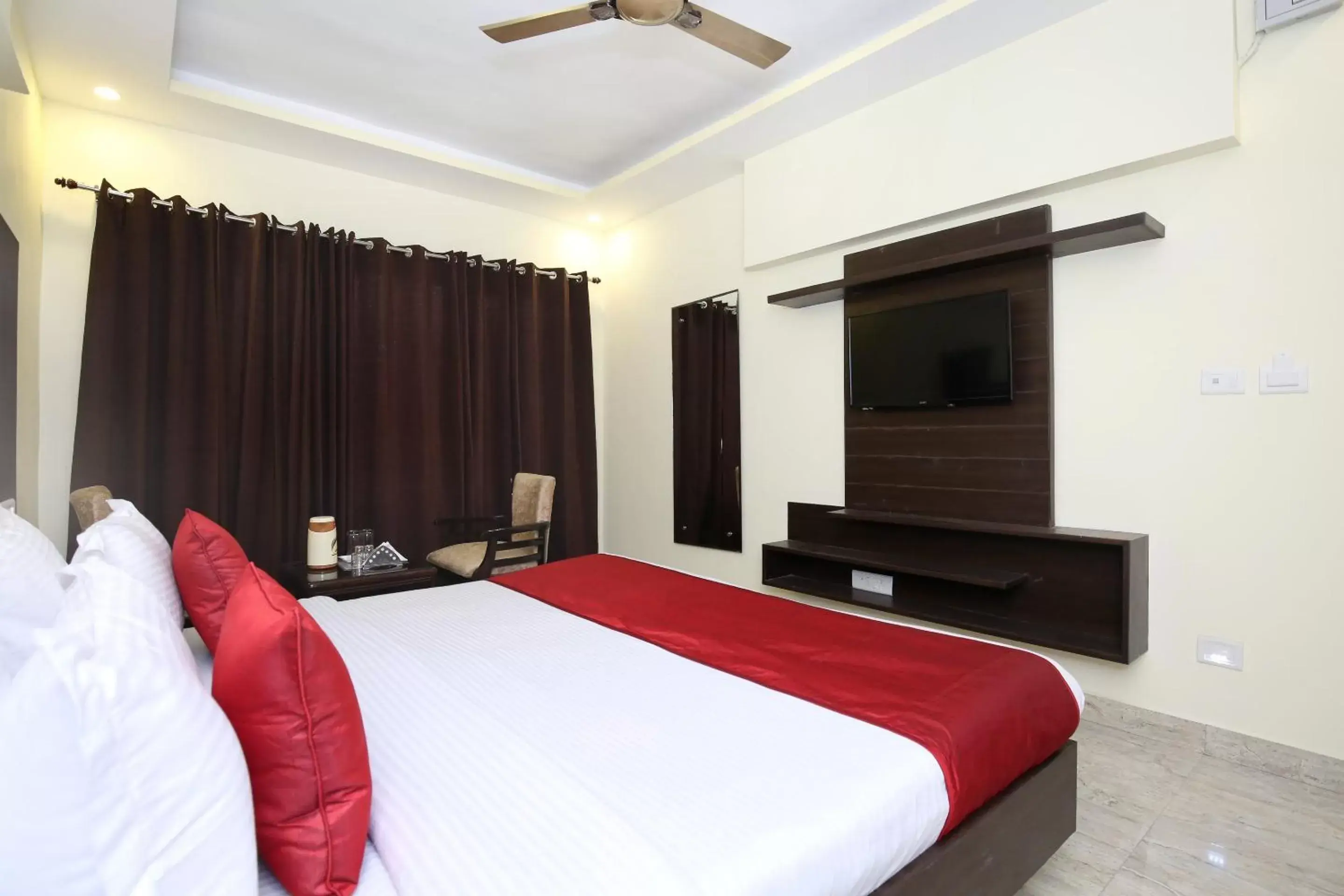 Bedroom, Bed in Capital O Hotel Royal Bedroom, Bed in Capital O Hotel Royal