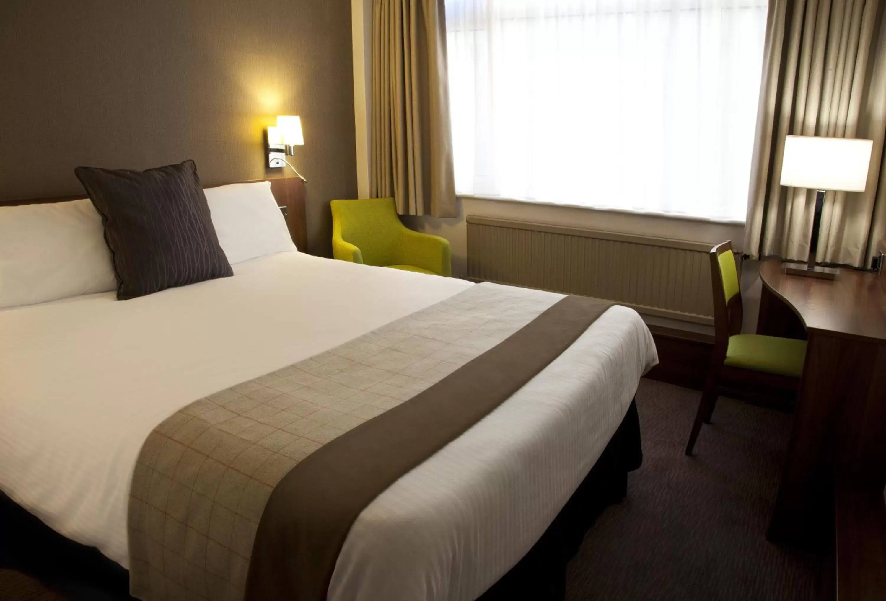 Bed in Best Western Manchester Altrincham Cresta Court Hotel