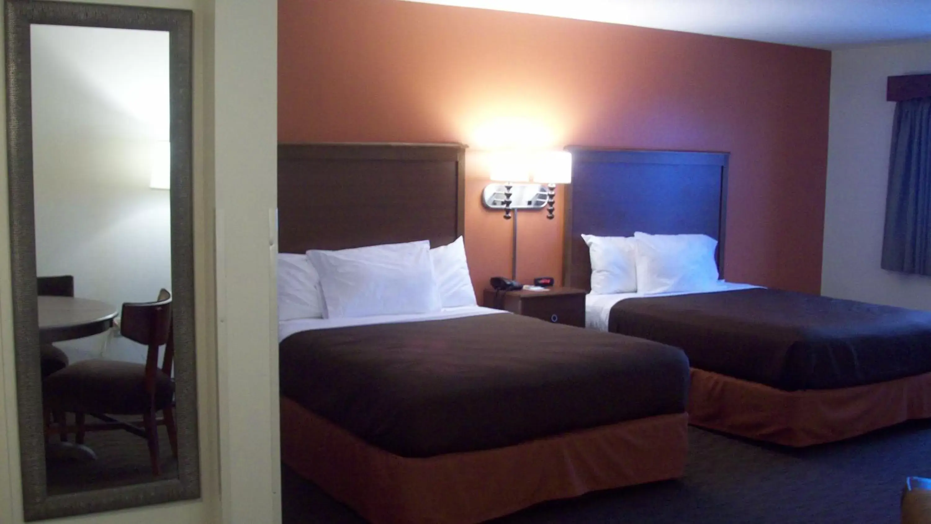 Photo of the whole room, Bed in AmericInn by Wyndham Silver City