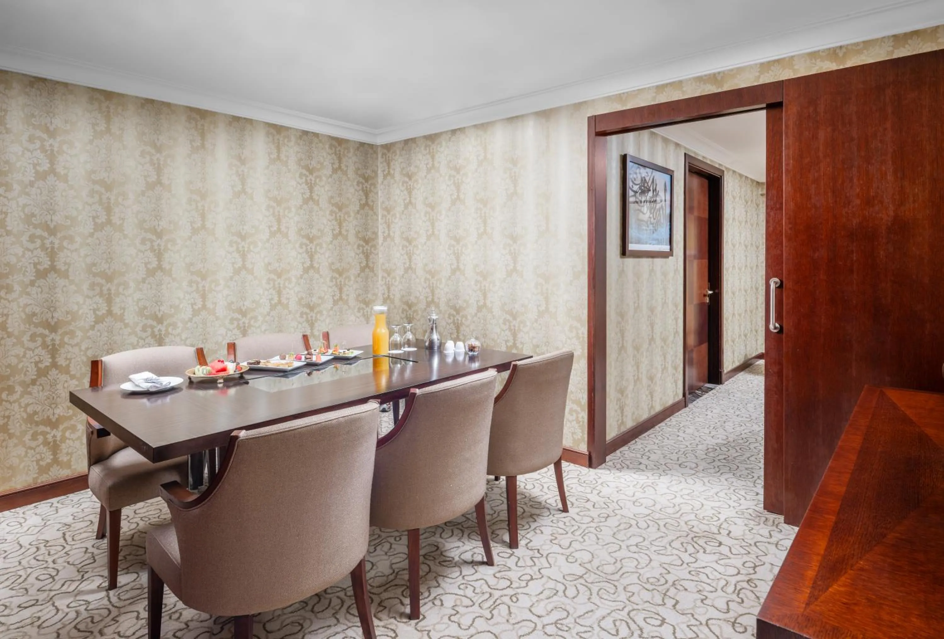 Millennium Al Aqeeq Hotel