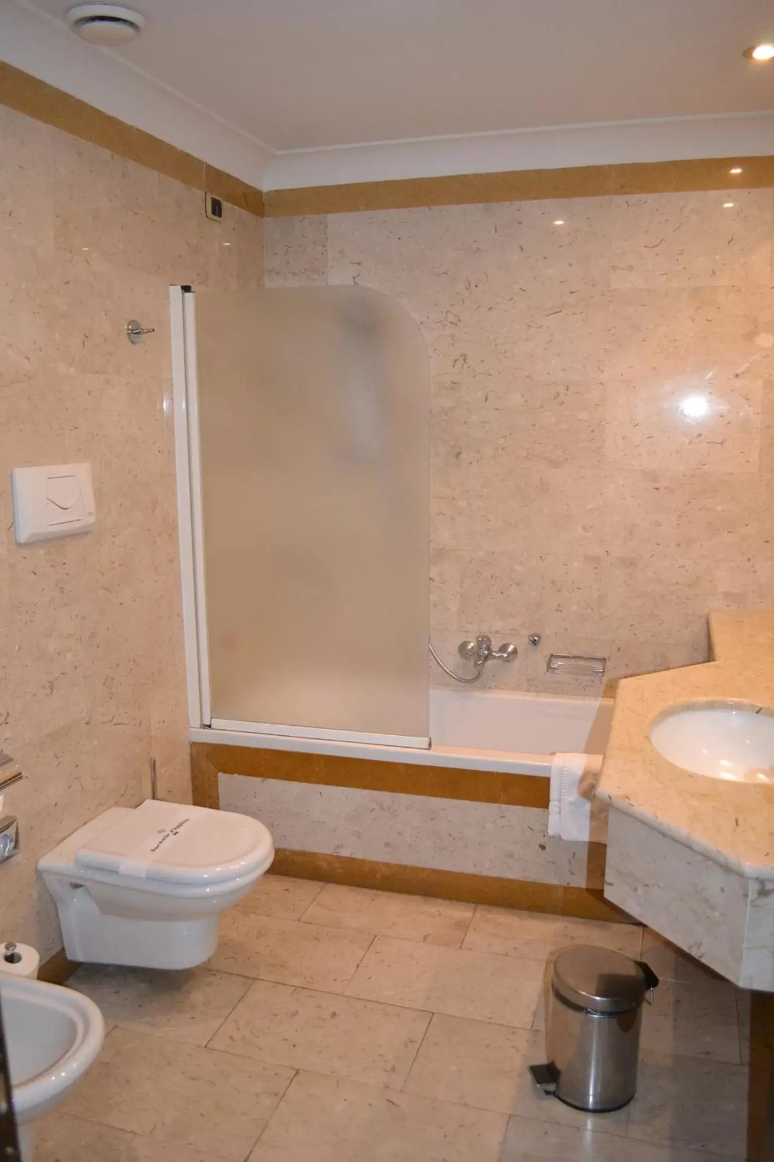 Bathroom in Hotel La Ville