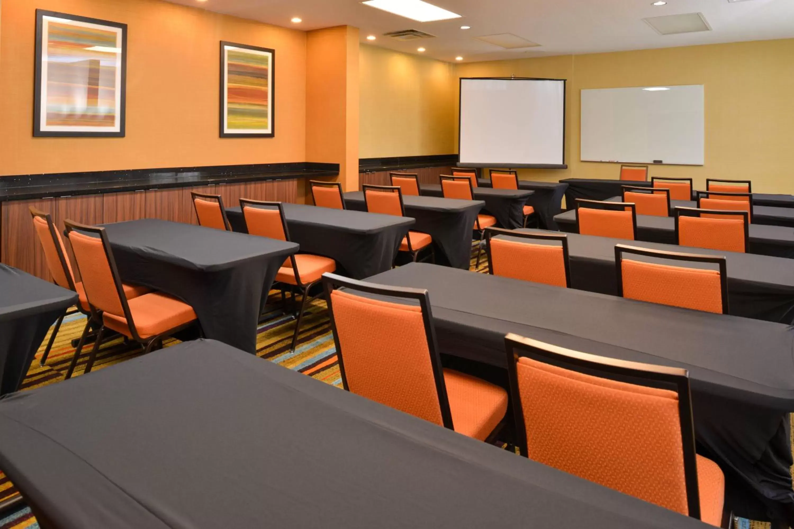 Meeting/conference room in Fairfield Inn Orlando Airport