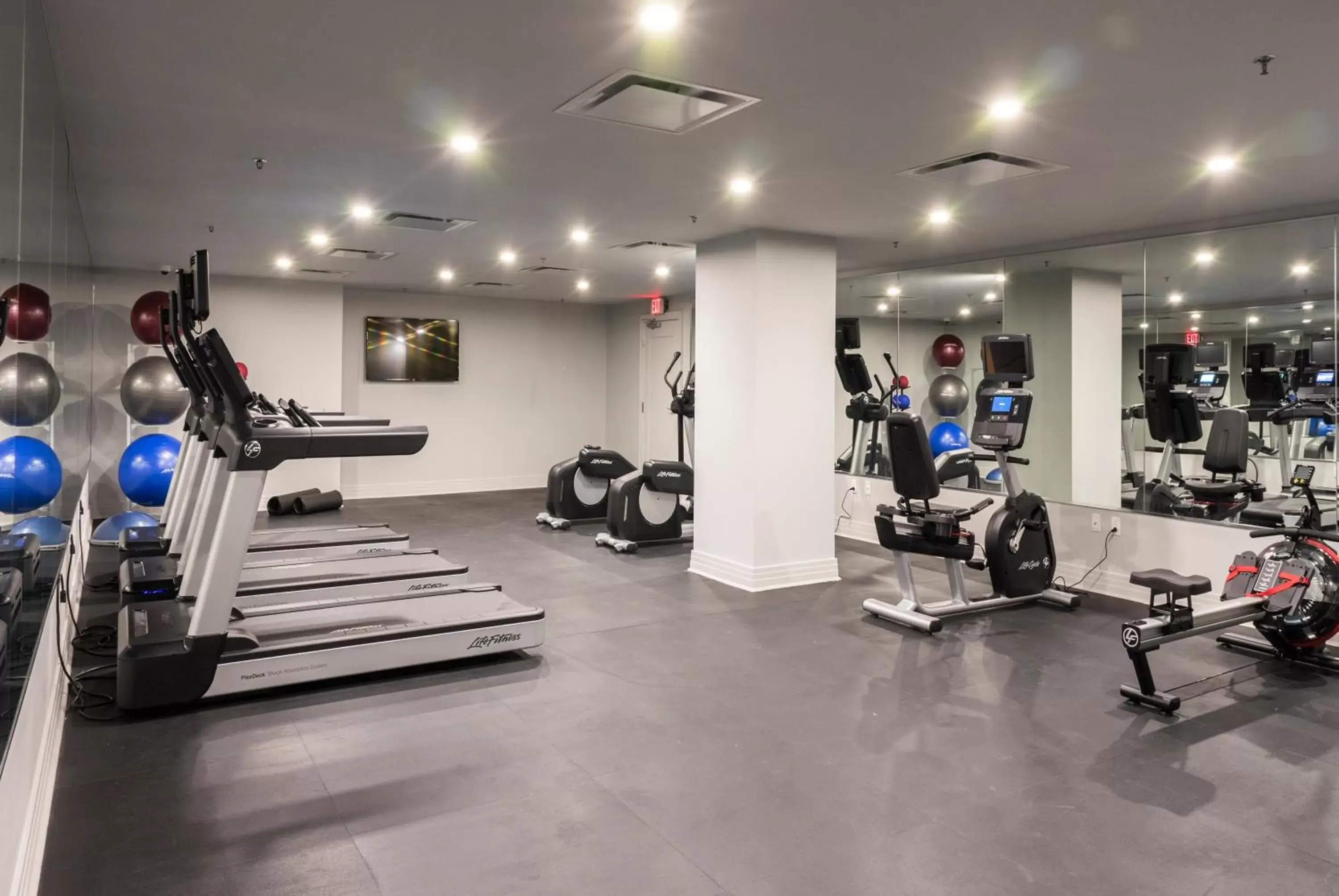 Fitness centre/facilities, Fitness Center/Facilities in The Jung Hotel and Residences