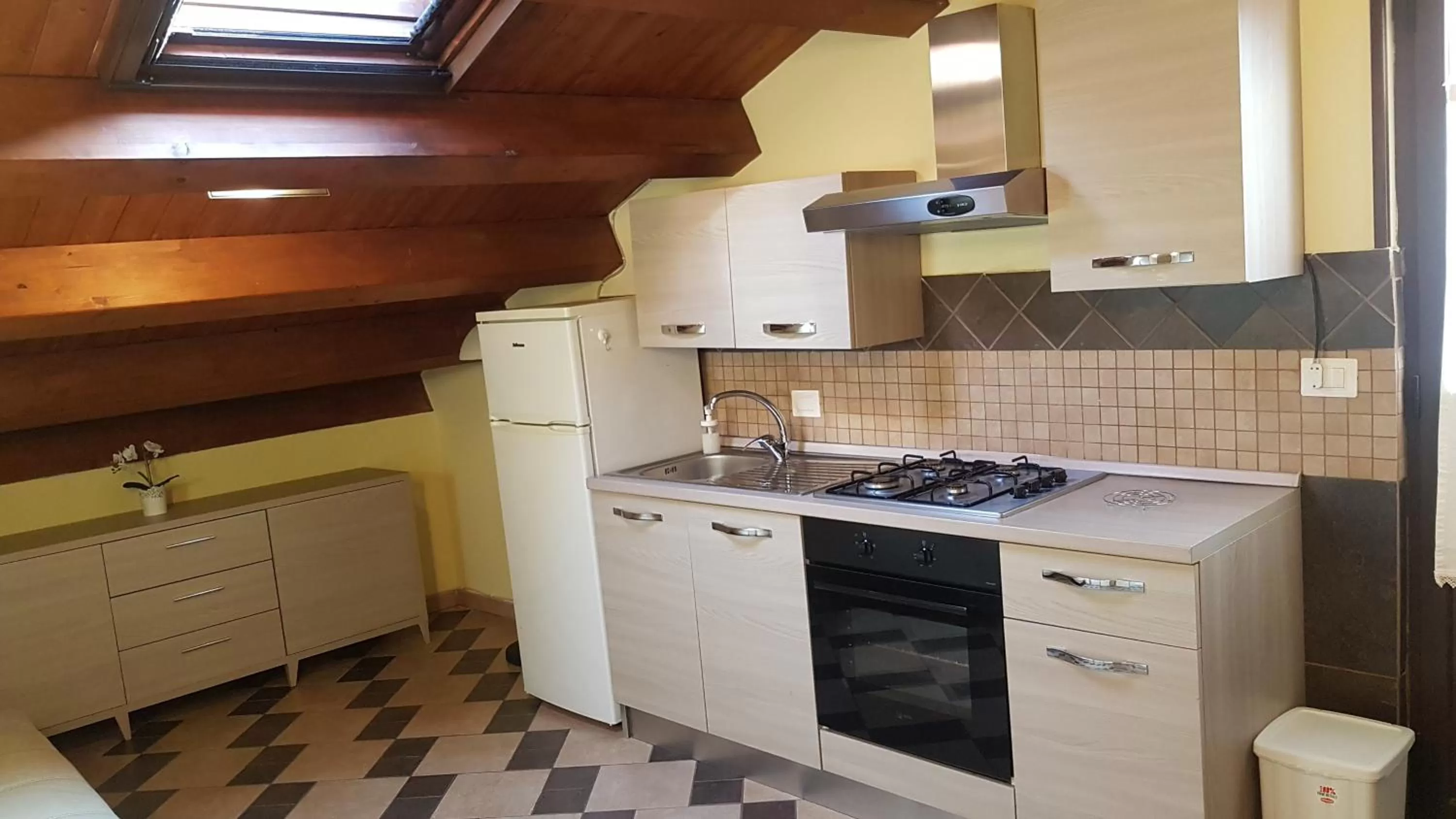 Kitchen or kitchenette in Central Suites Catania