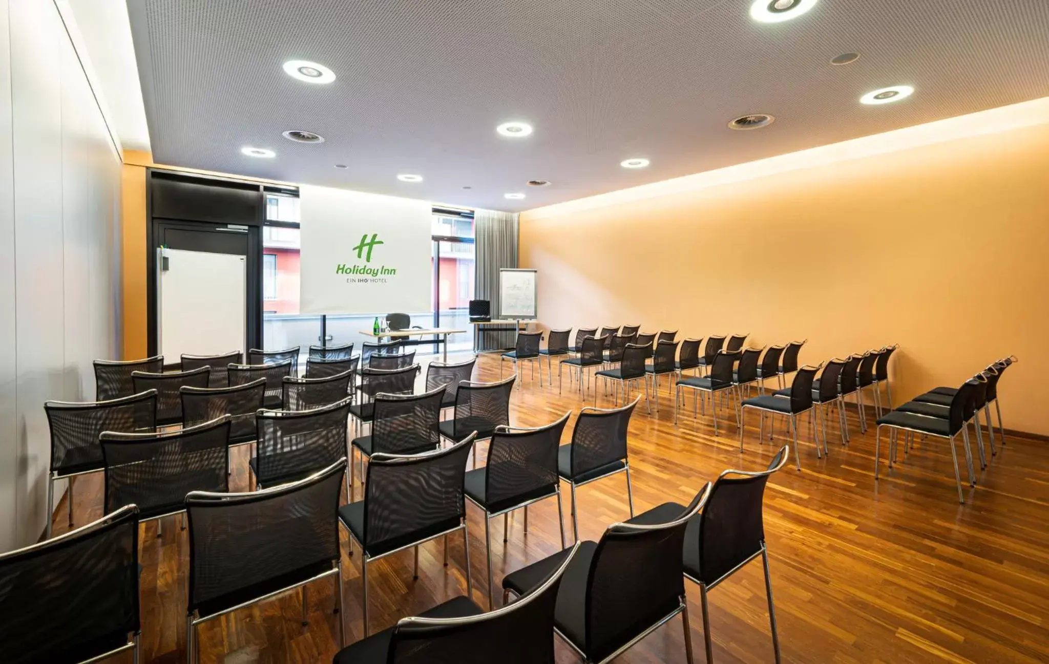 Meeting/conference room in Holiday Inn Zürich Messe, an IHG Hotel