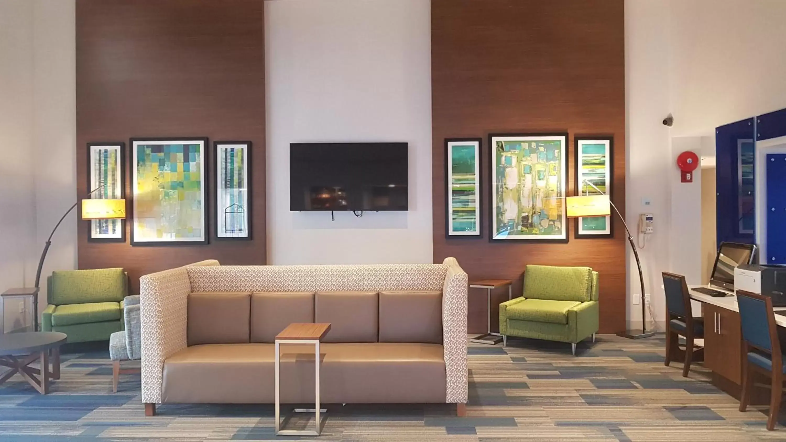 Property building, Seating Area in Holiday Inn Express and Suites Surrey, an IHG Hotel