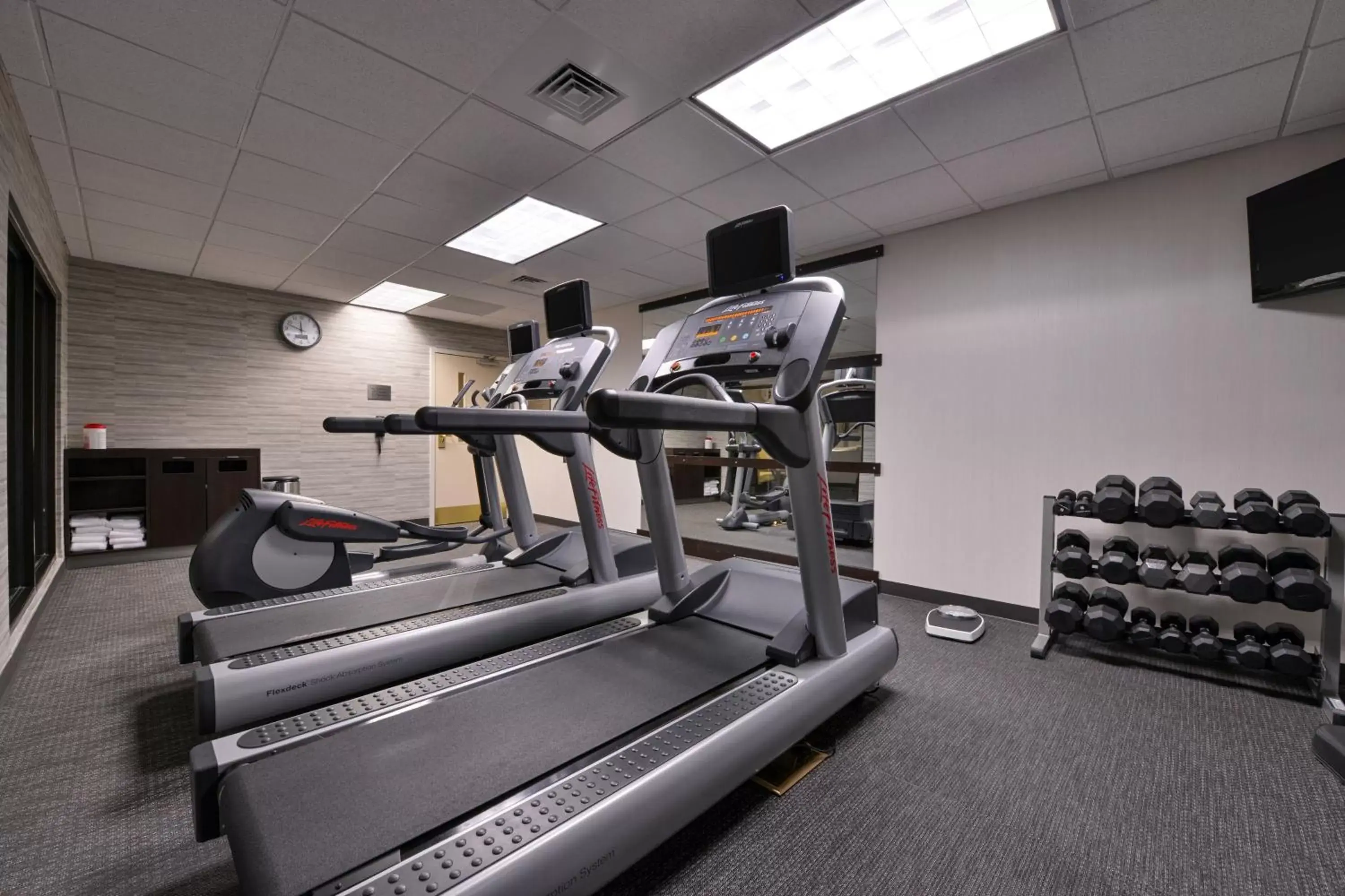 Fitness centre/facilities, Fitness Center/Facilities in Courtyard by Marriott Charlotte Matthews