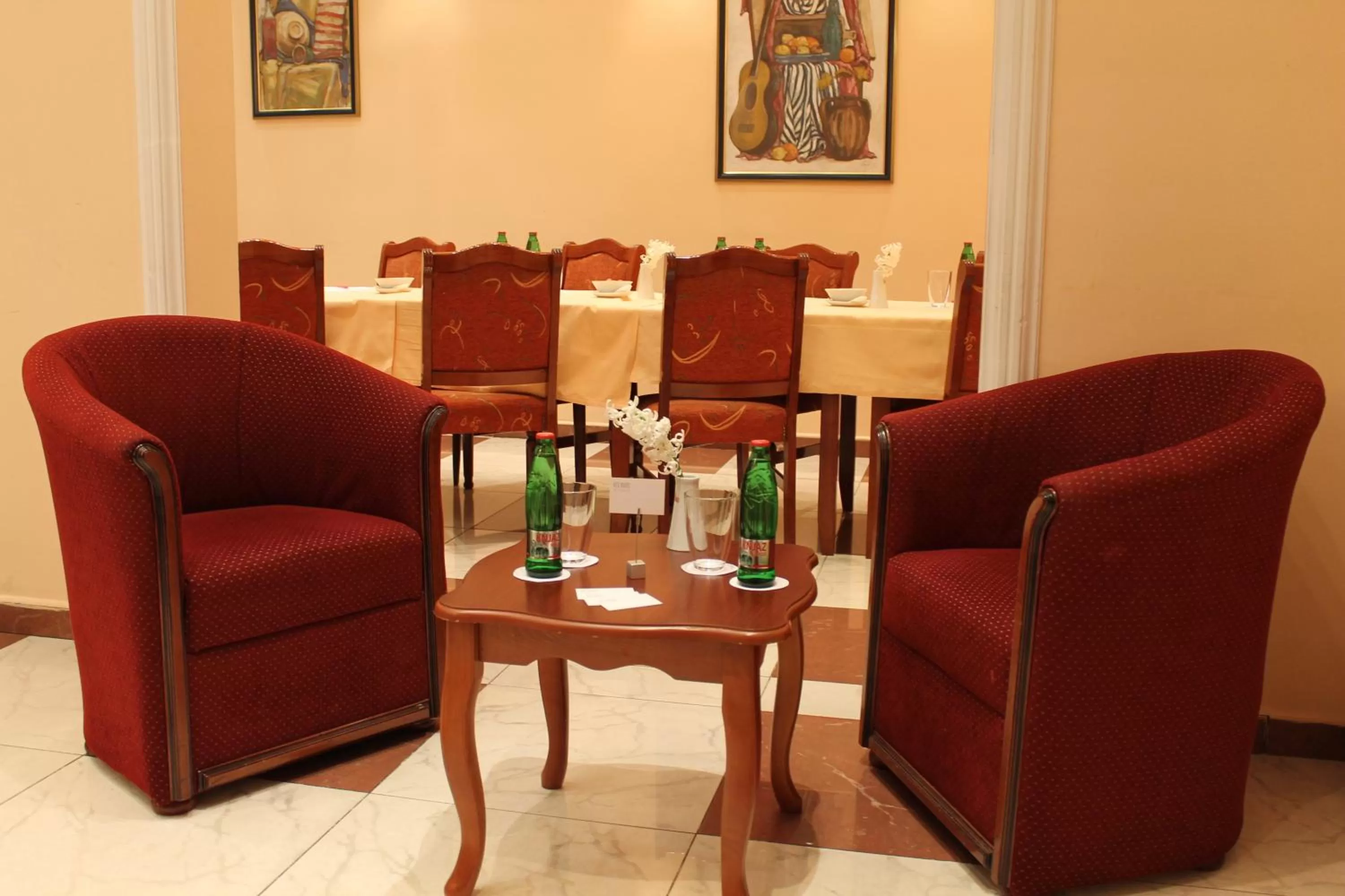 Communal lounge/ TV room in Hotel Rex