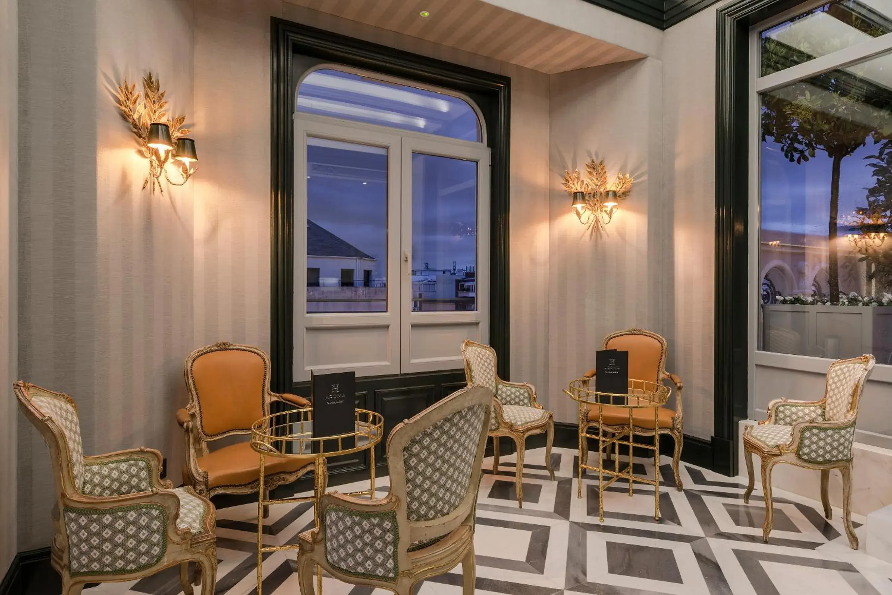 Lounge or bar, Seating Area in Relais & Châteaux Heritage Hotel