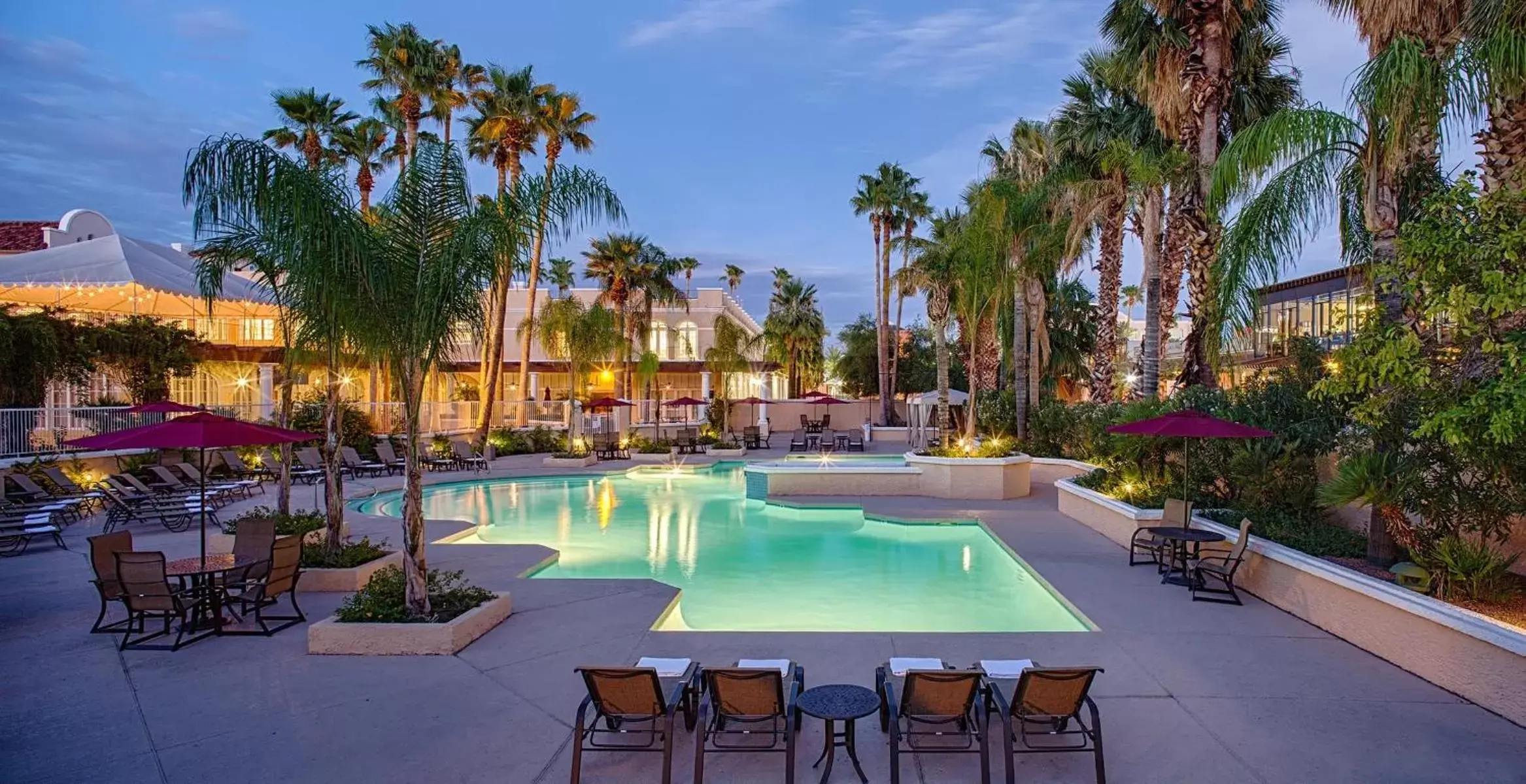Swimming Pool in Crowne Plaza Phoenix - Chandler Golf Resort, an IHG Hotel
