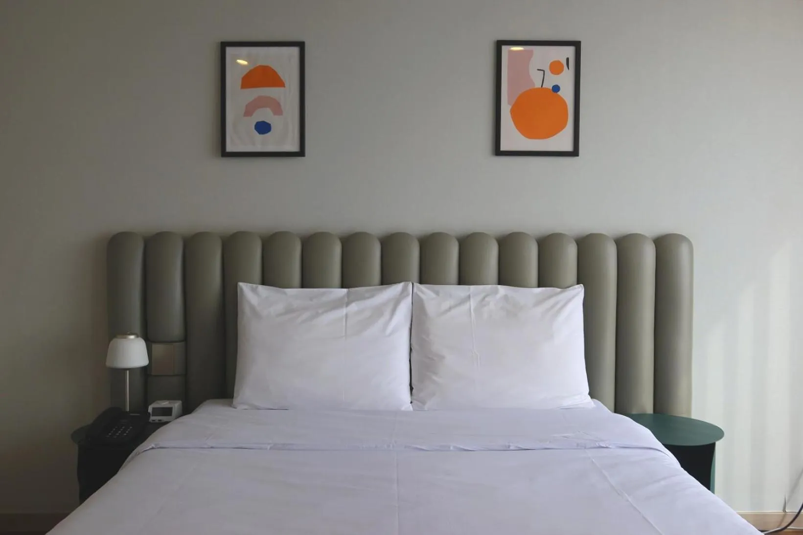 Decorative detail, Bed in Hotel Seogwipean