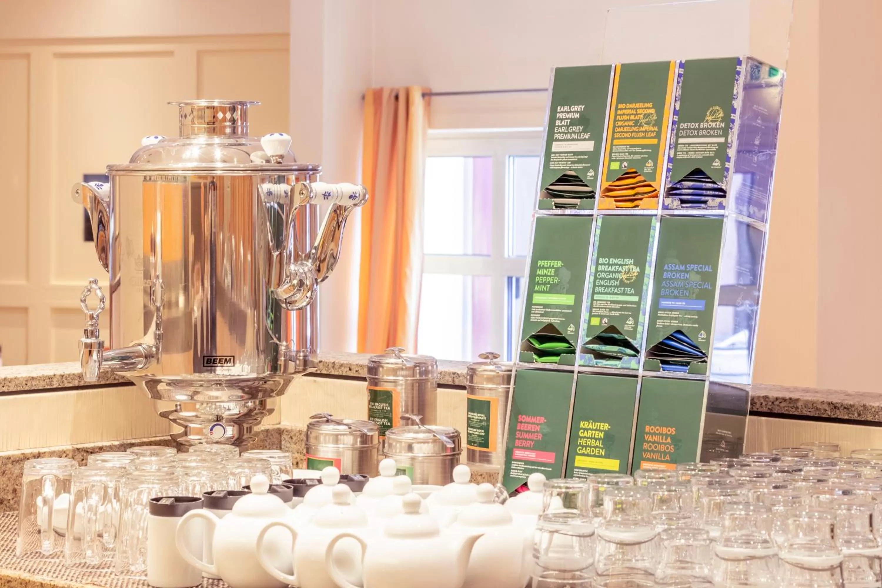 Food and drinks in Mercure Hotel Köln City Friesenstraße