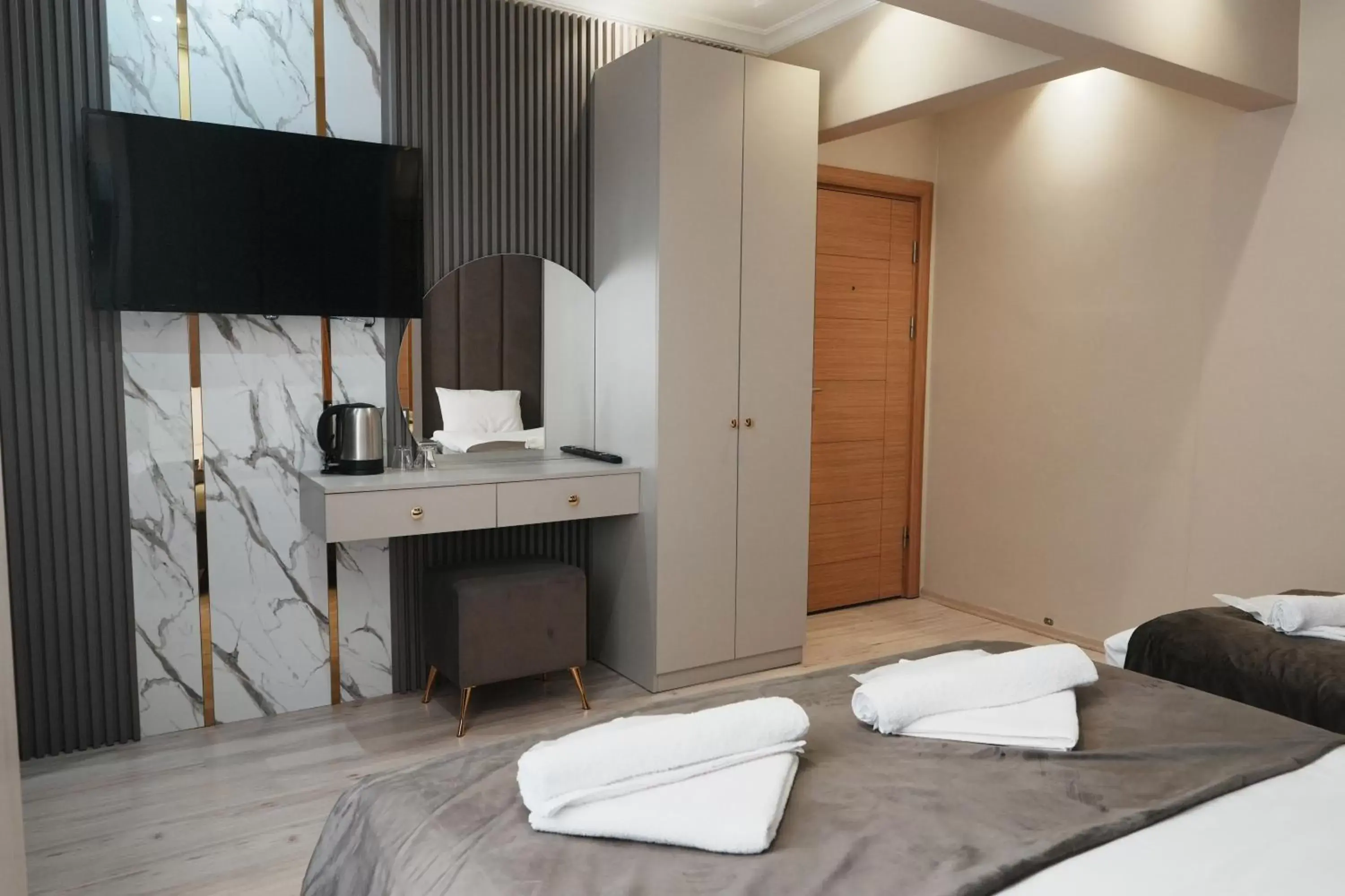 Massage, Bed in Reyyan Hotel