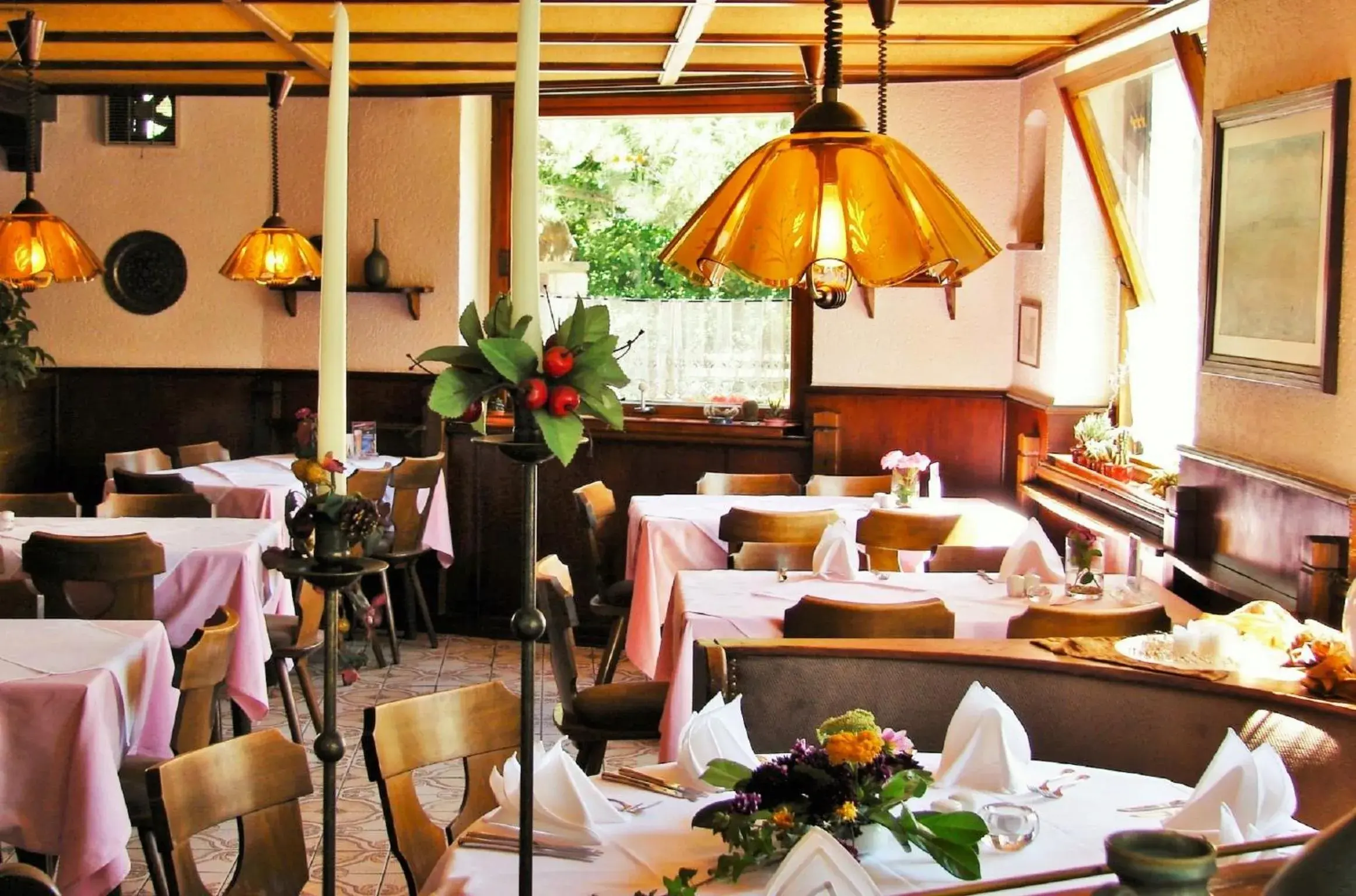 Restaurant/Places to Eat in Hotel Gasthof Kreuz