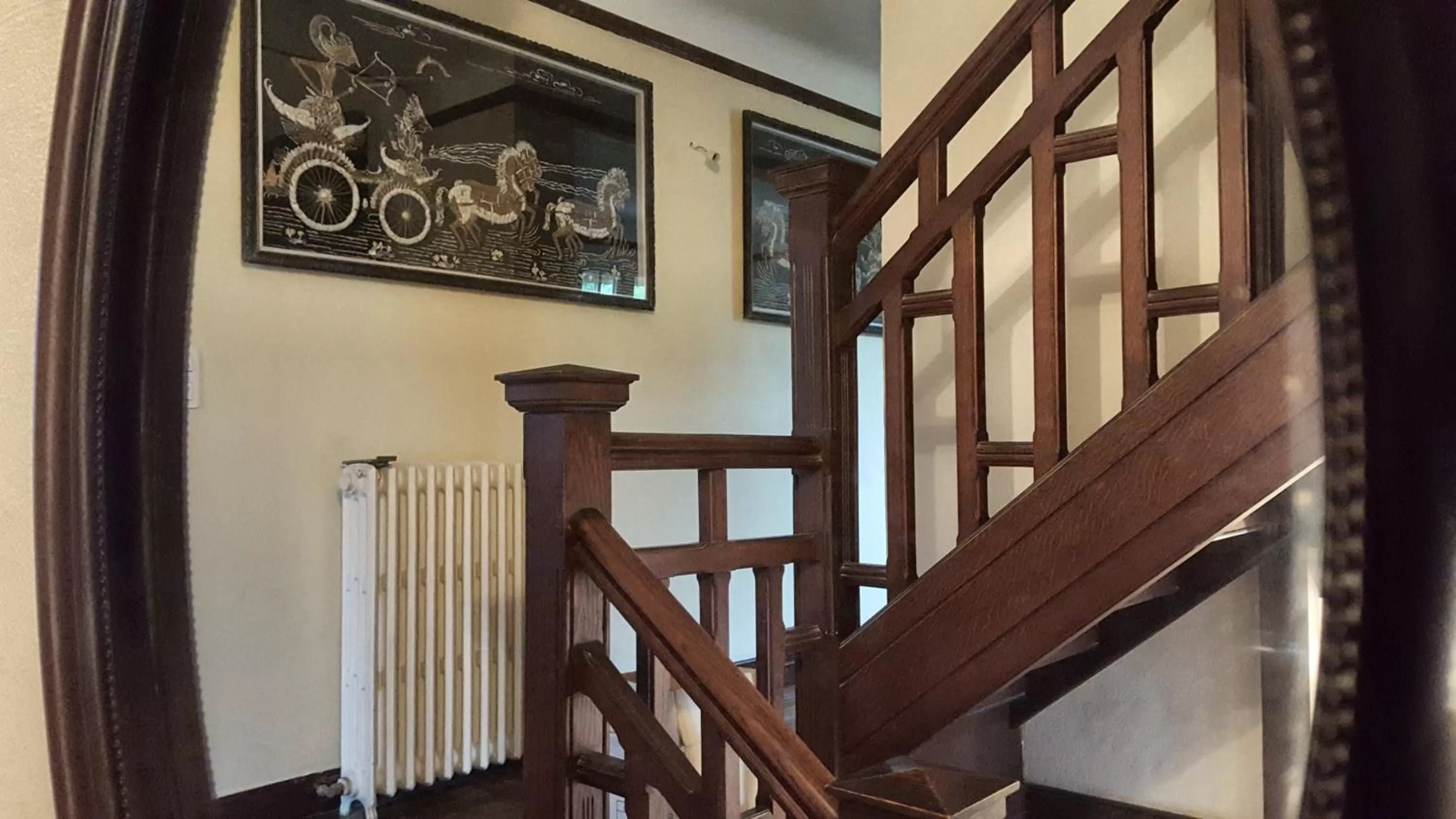 Property building in Apakabar Homestay - proche gare Melun, parking privé, Netflix