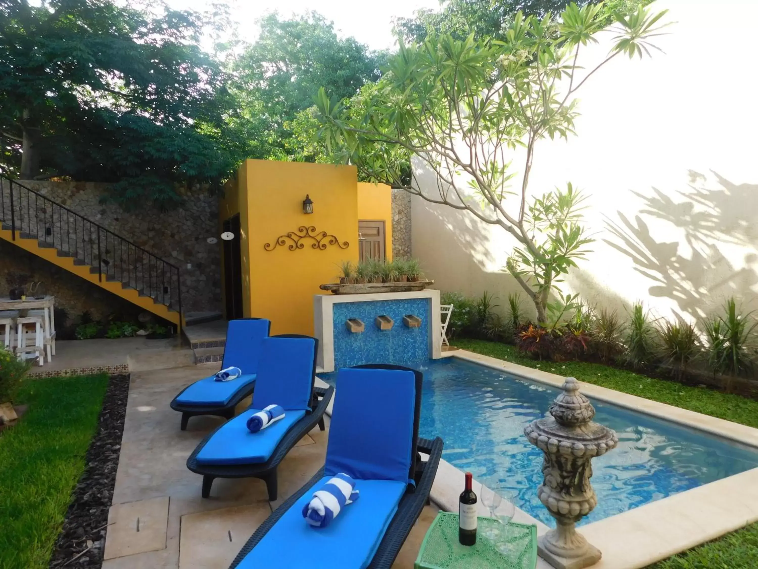 Swimming Pool in Hotel Boutique Casa Flor de Mayo